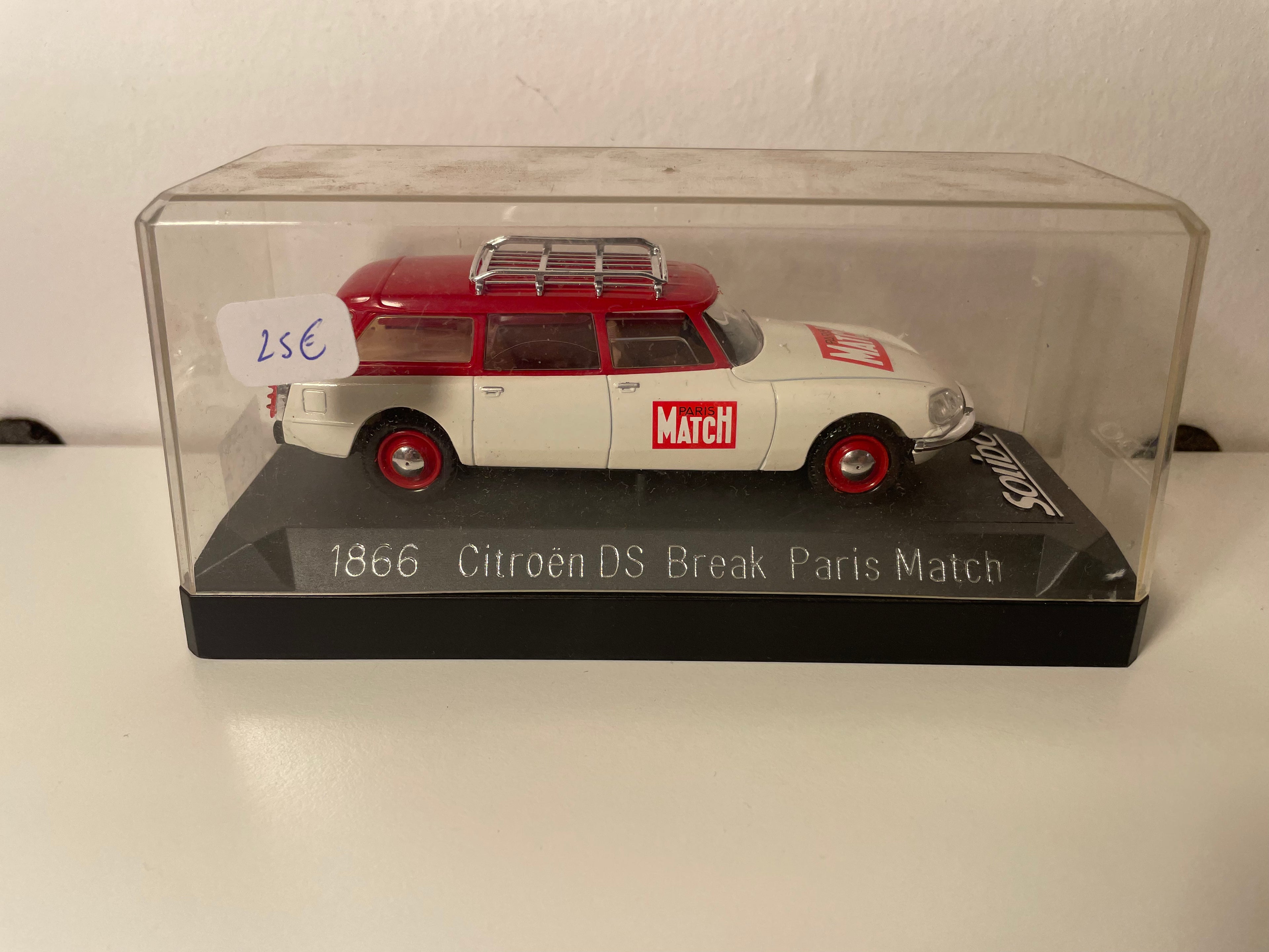 Citroën DS break blanco y rojo con galería PARIS MATCH - Solido referencia 1866