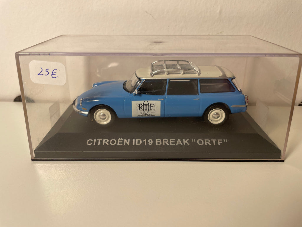 Citroën ID 19 break blau und Dach in gebrochenem Weiß mit ORTF-Galerie