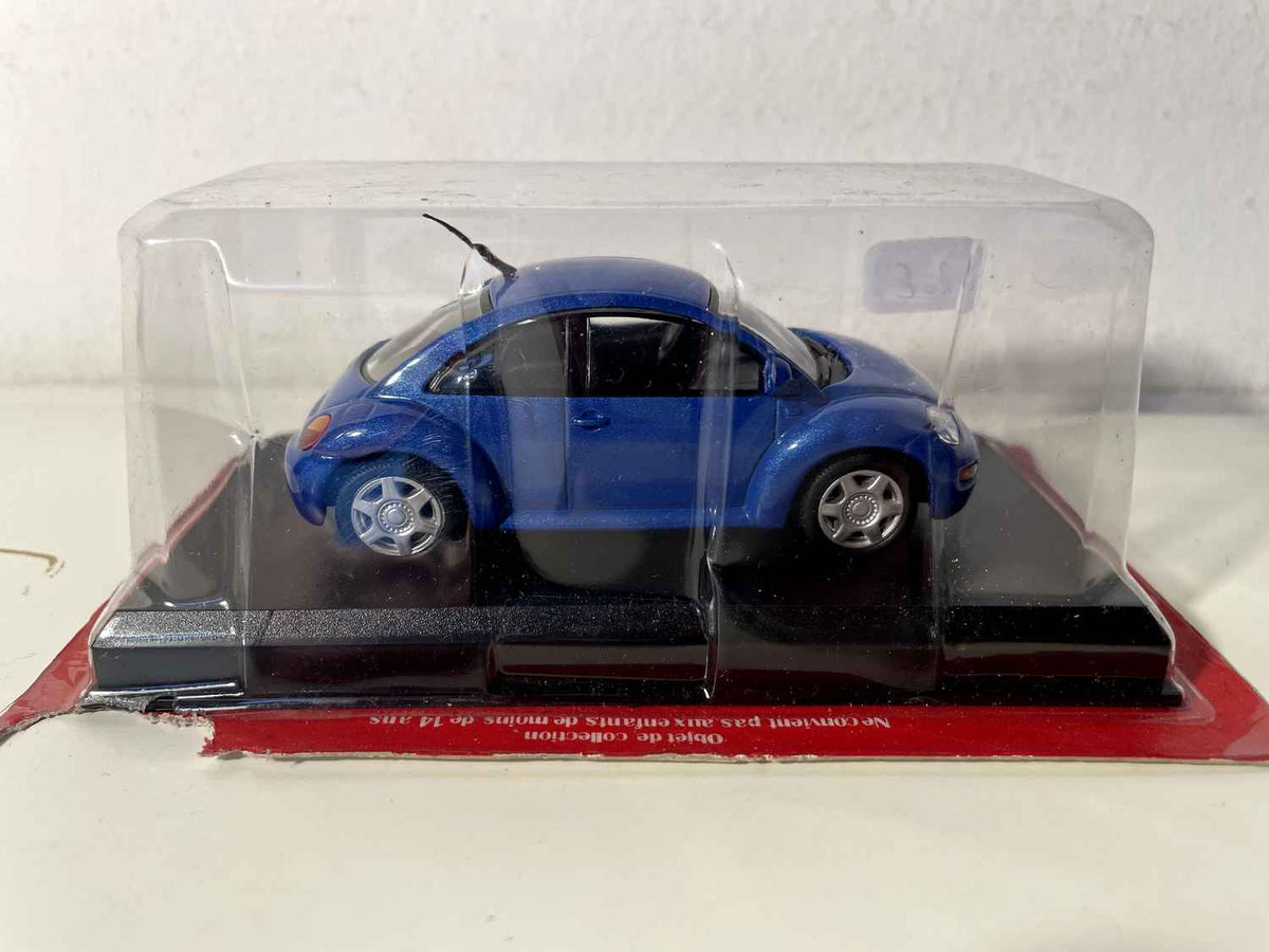 Volkswagen Beetle azul de 1998 - Auto Plus