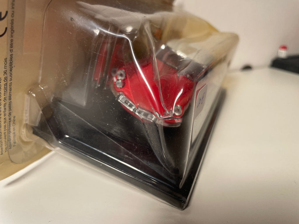 Citroën DS 19 rouge et toit blanc de 1966 (sous blister)