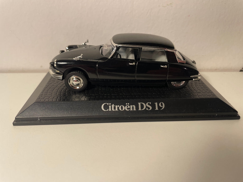 Citroën DS 19 czarna