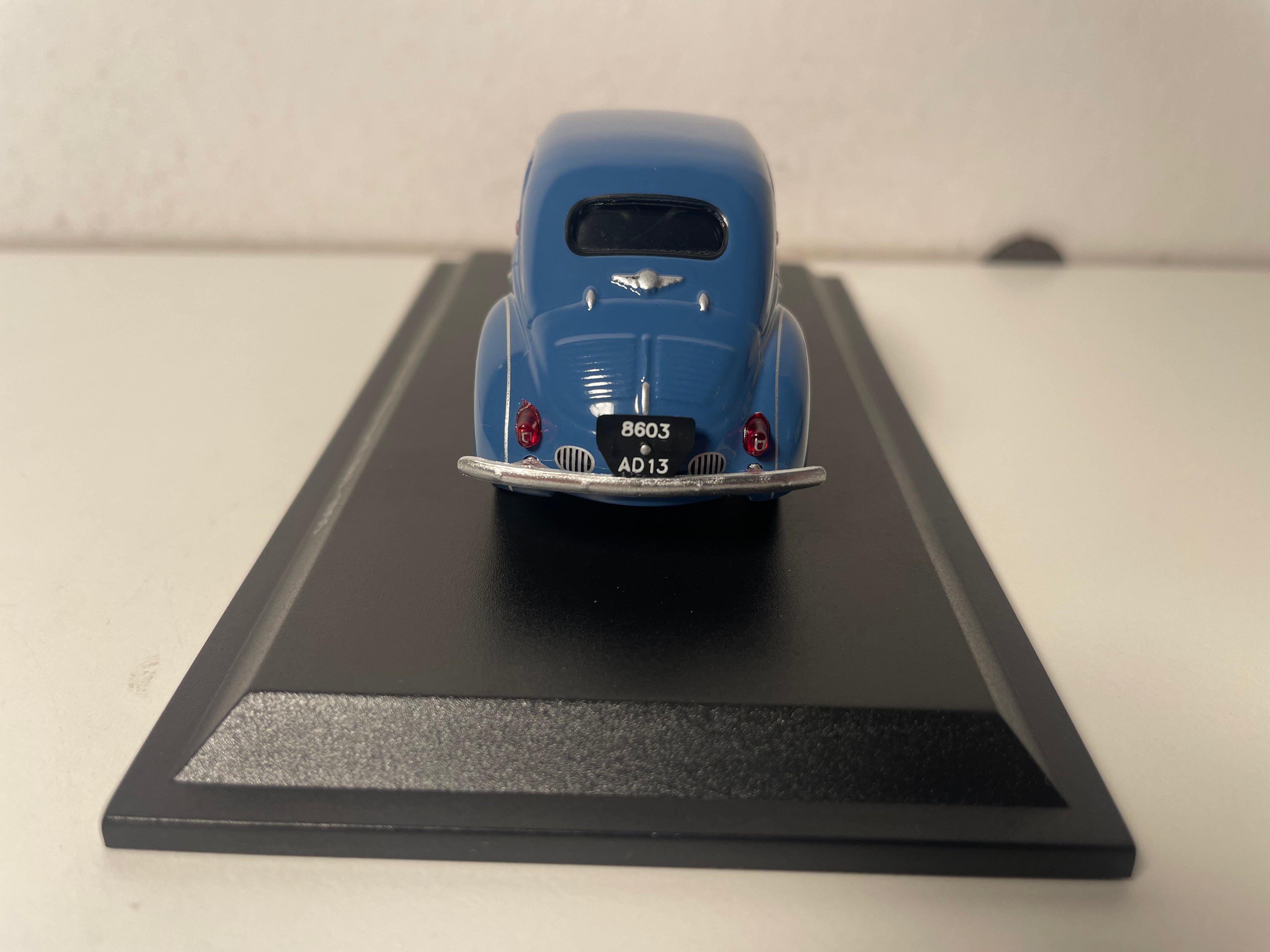 Renault 4 CV blu Liège-Roma-Liège tipo R 1063 del 1955 (blister)