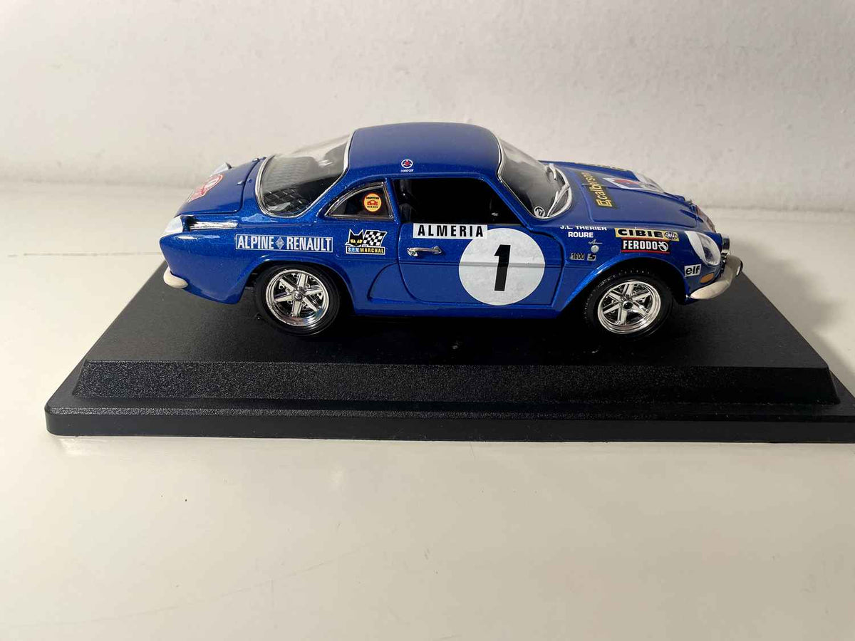 Renault Alpine A110 1600S bleue numéro 1 - rallye de Monté-Carlo de 1972 (ECHELLE 1/24ème) - BURAGO