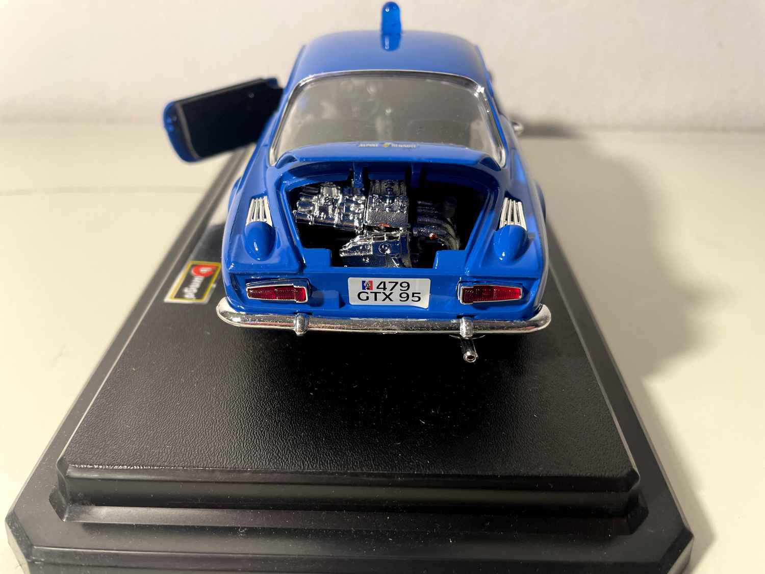 Alpine Renault A110 niebieska GENDARMERIE (SKALA 1/24) - BURAGO