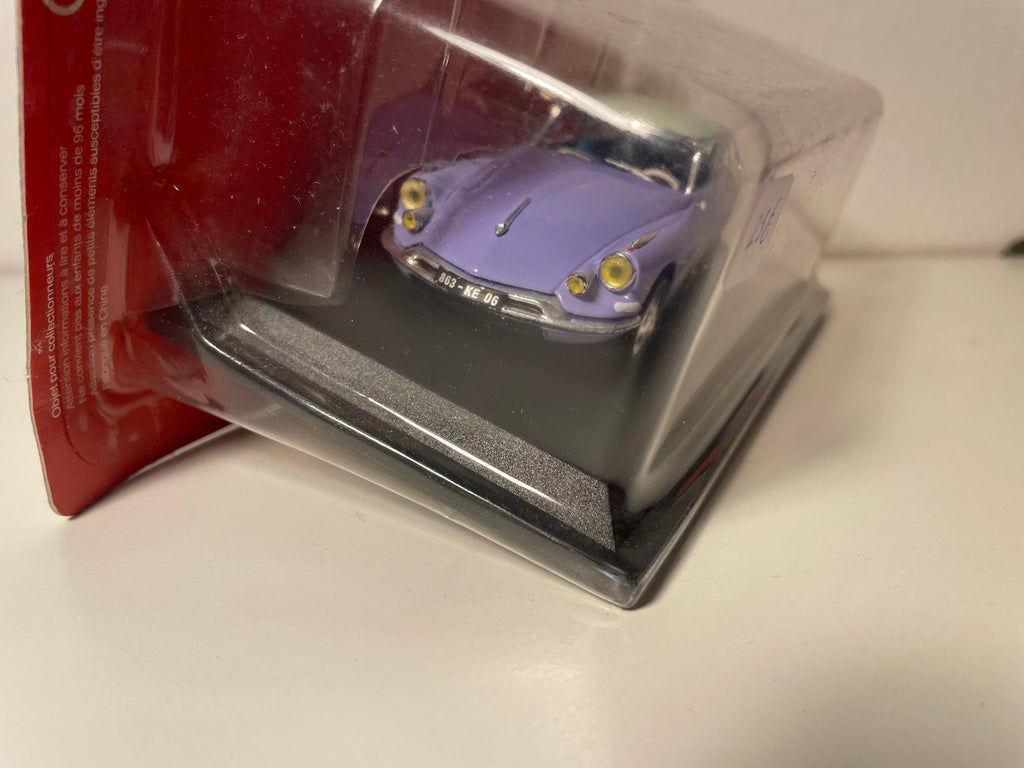 Citroën DS 19 violette et toit blanc cassé "Accessoires" de 1959 (sous blister)