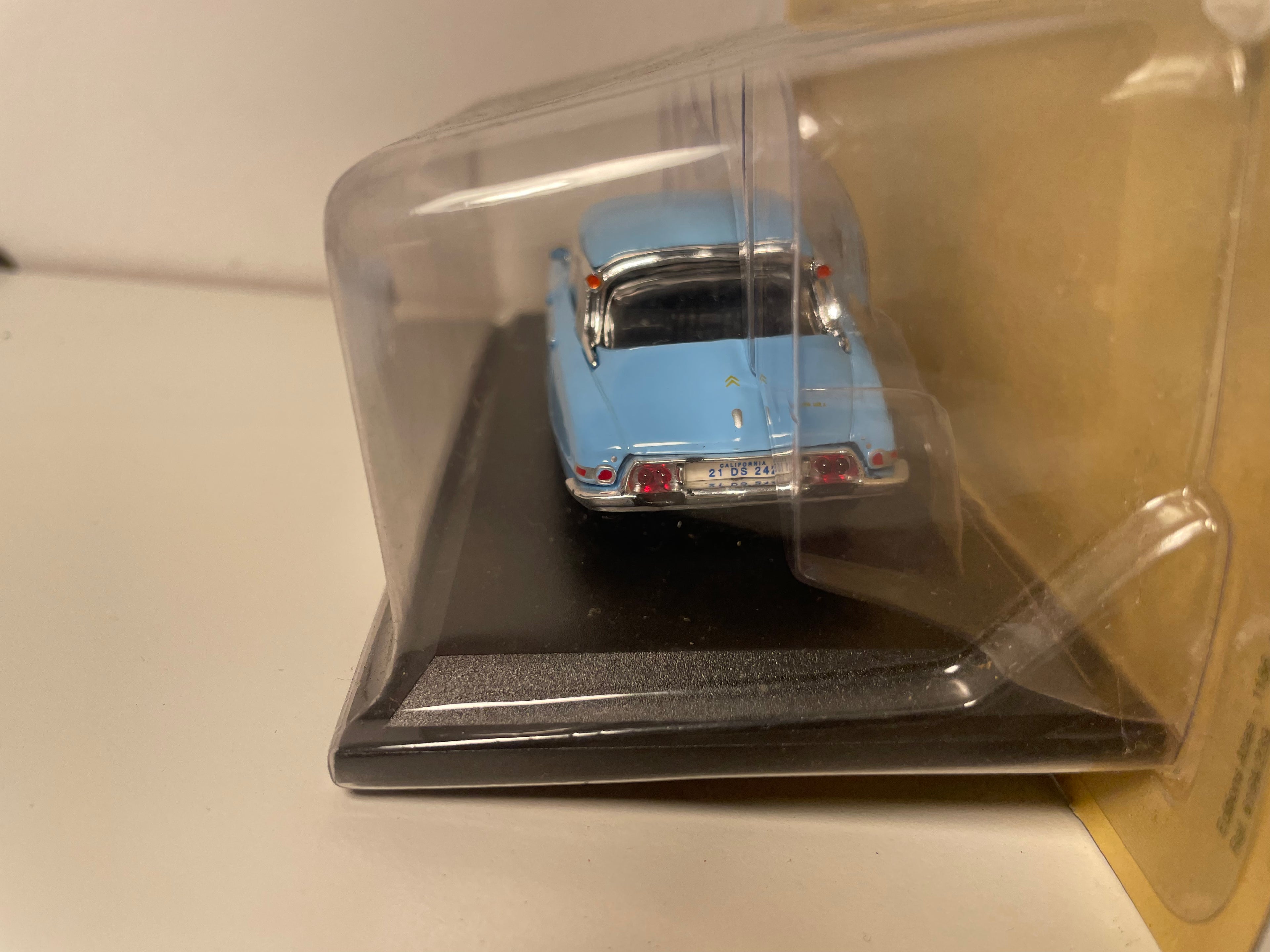 Citroën DS 21 Pallas USA bleue de 1972 (sous blister)