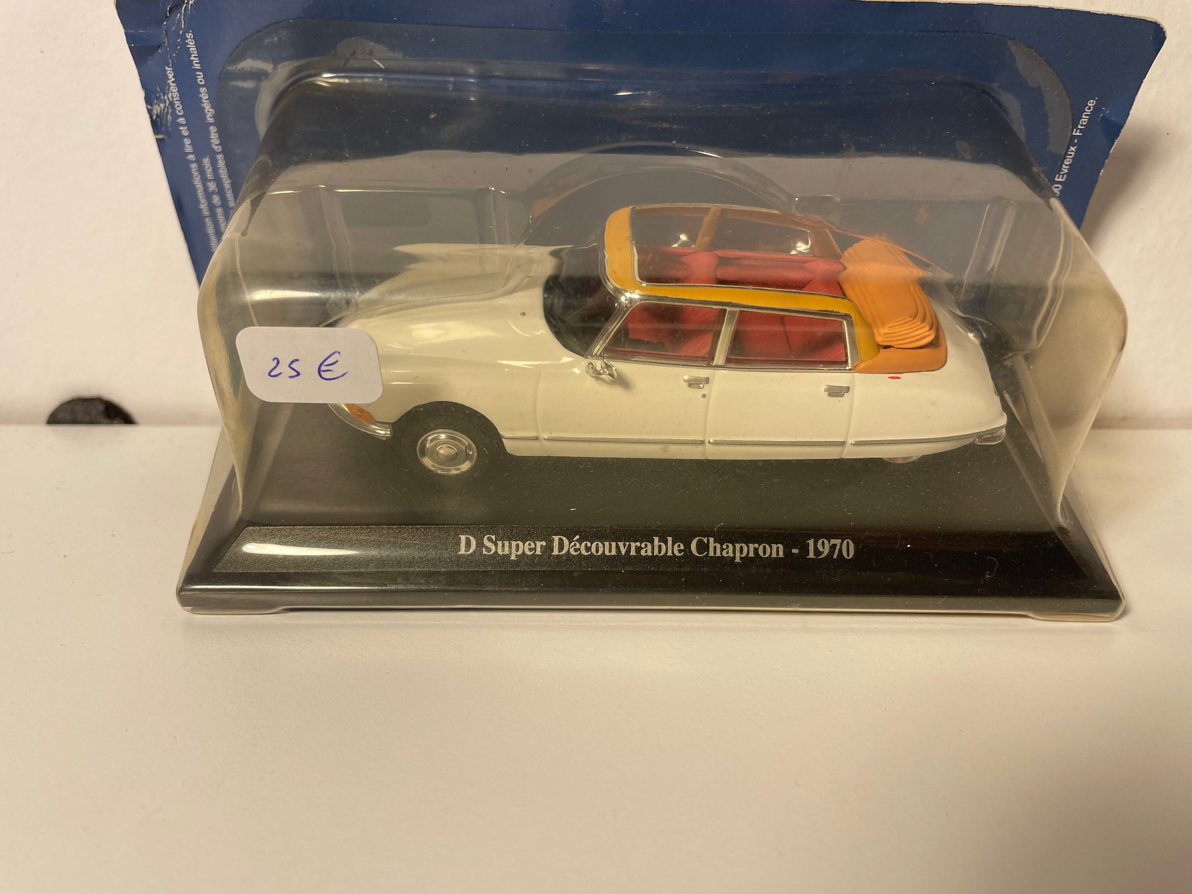 Citroën D Super Cabriolet Chapron White (Off-white) (In Blister)