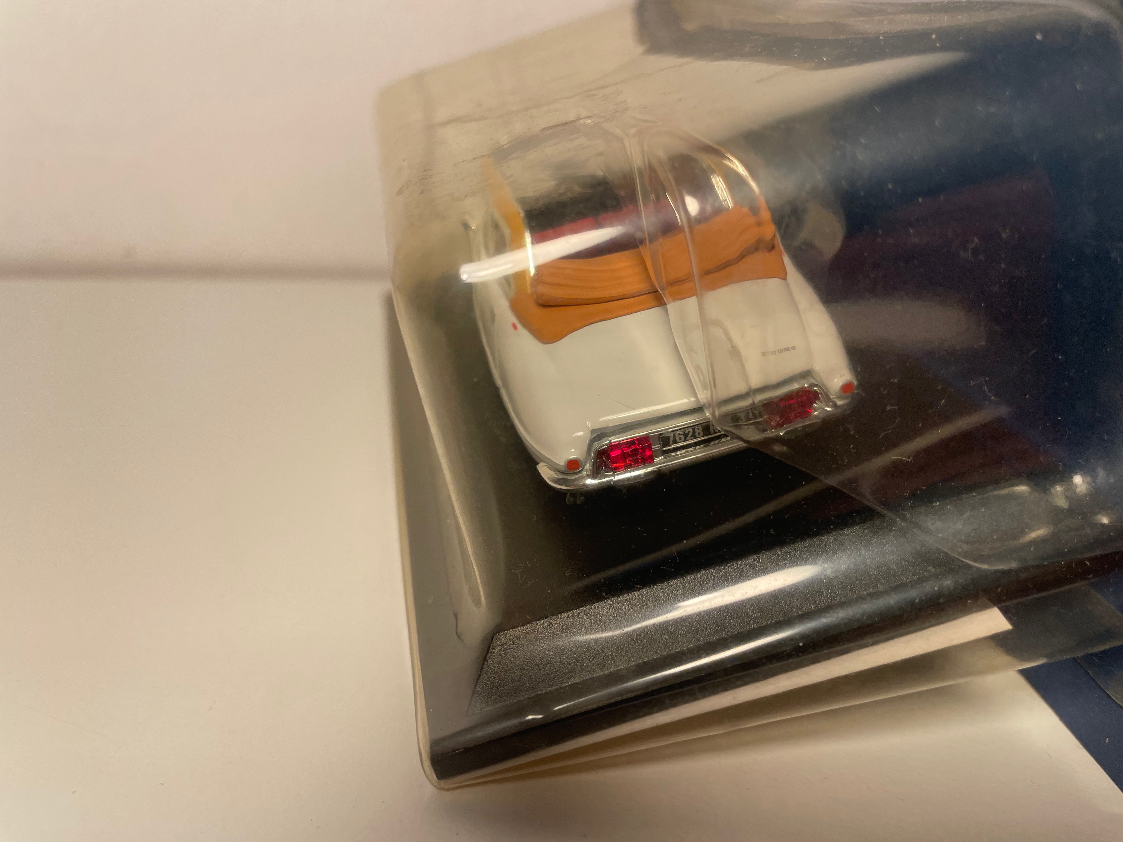 Citroën D Super Cabriolet Chapron White (Off-white) (In Blister)