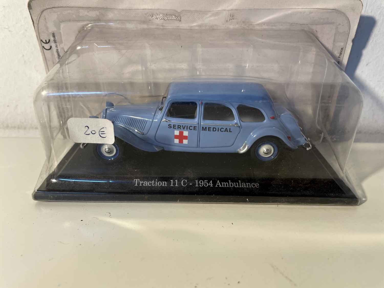 Citroën Traction 11 C blue AMBULANCE from 1954