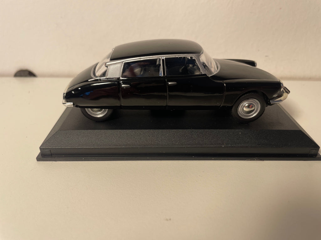 Citroën DS 21 noire - Atlas