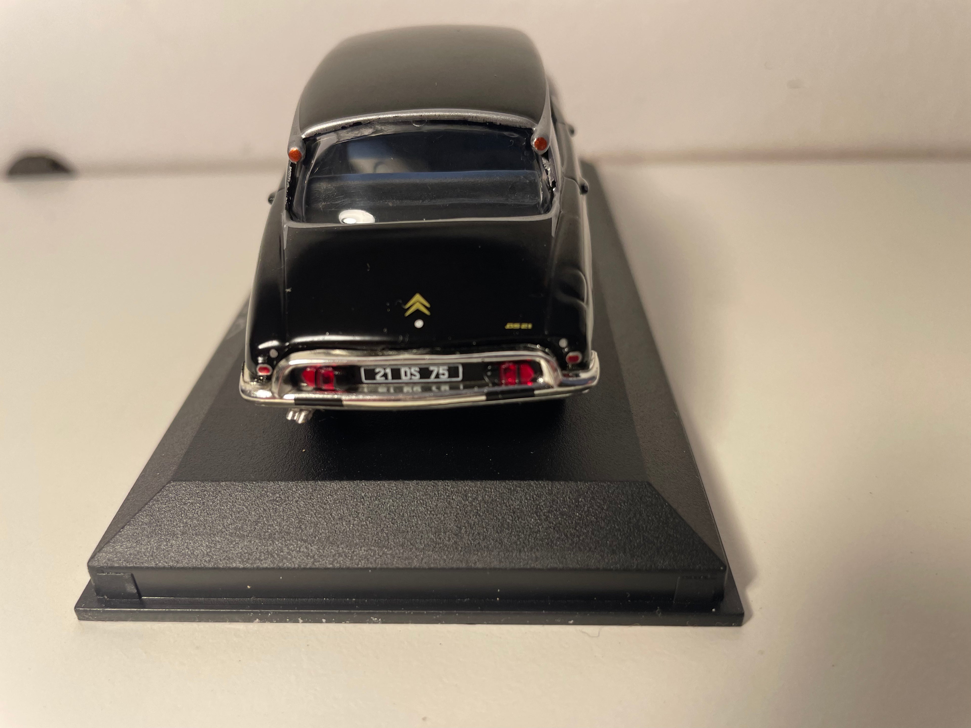 Citroën DS 21 noire - Atlas