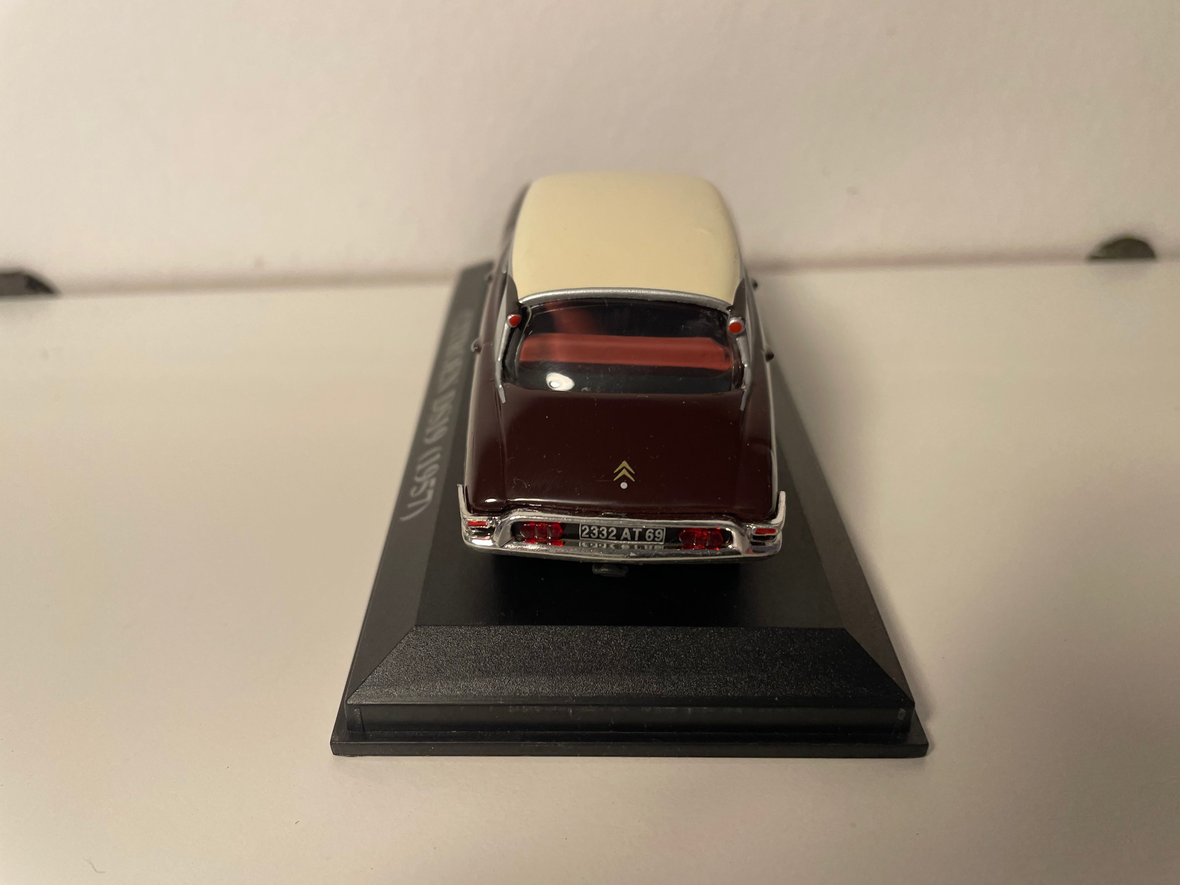 Citroën DS 19 Bordeaux and Beige/Cream Roof from 1957