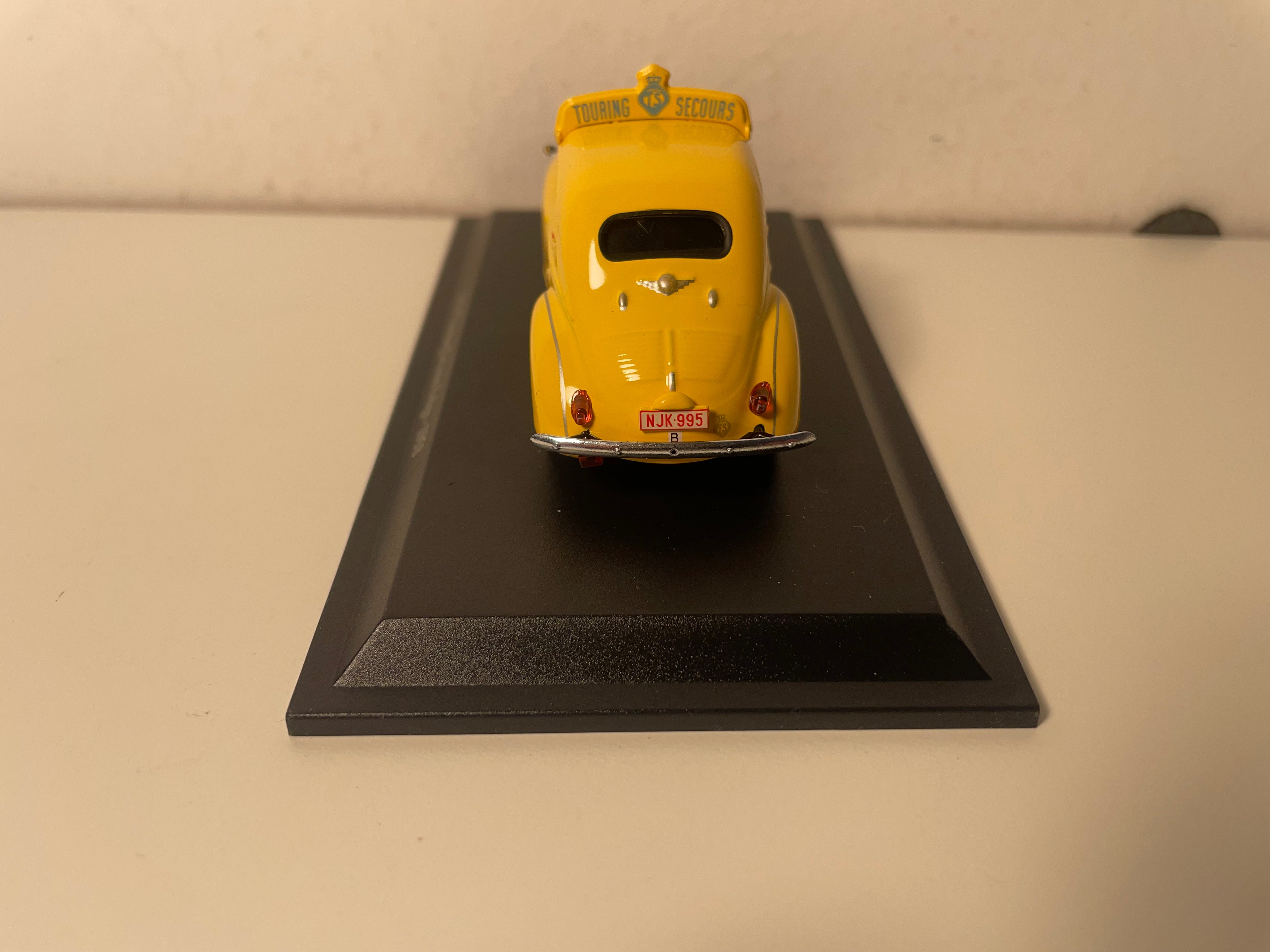 Renault 4 CV jaune Touring Secours Belge de 1958 (blister)