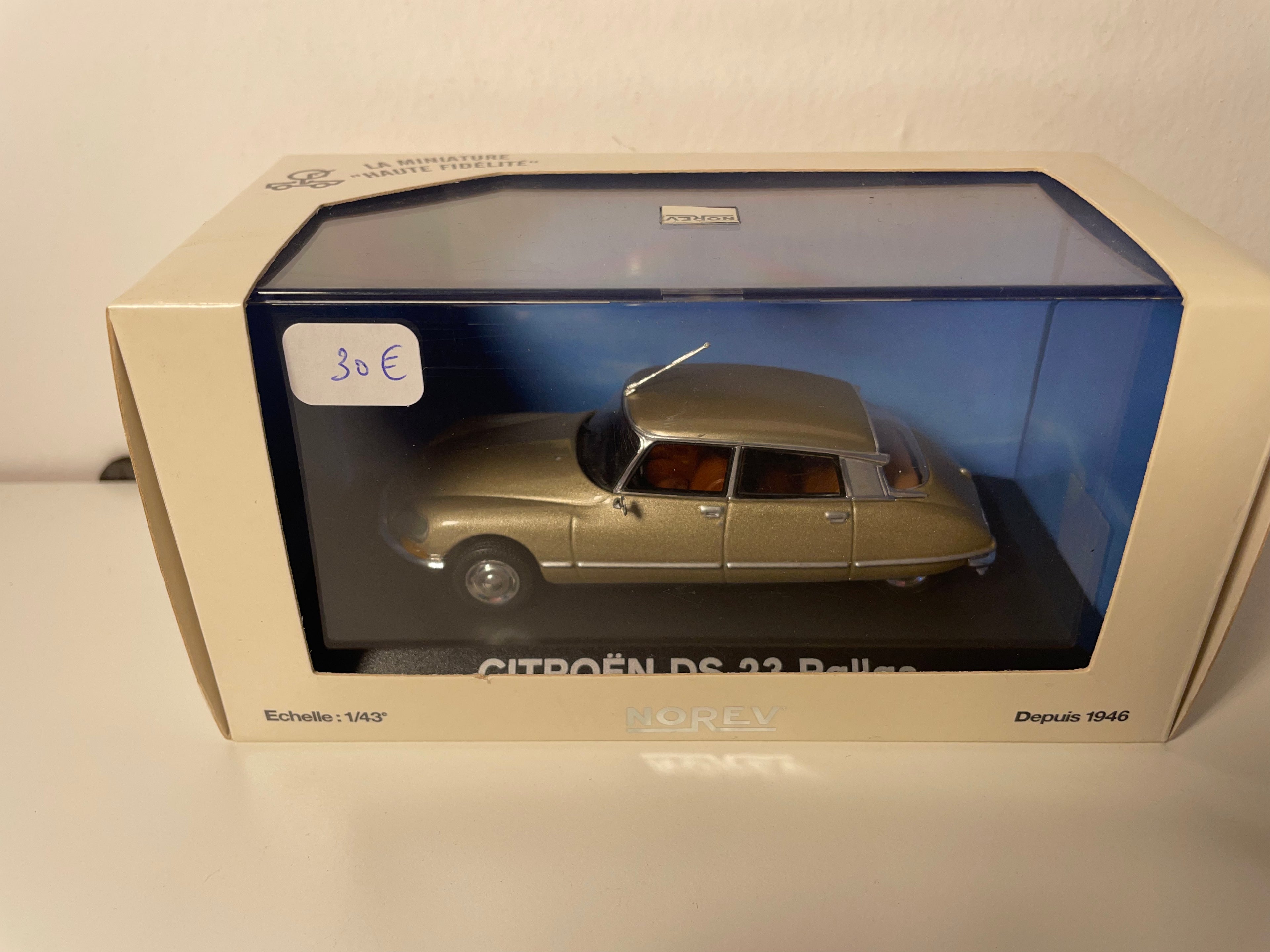 Citroën DS 23 Pallas marron - NOREV