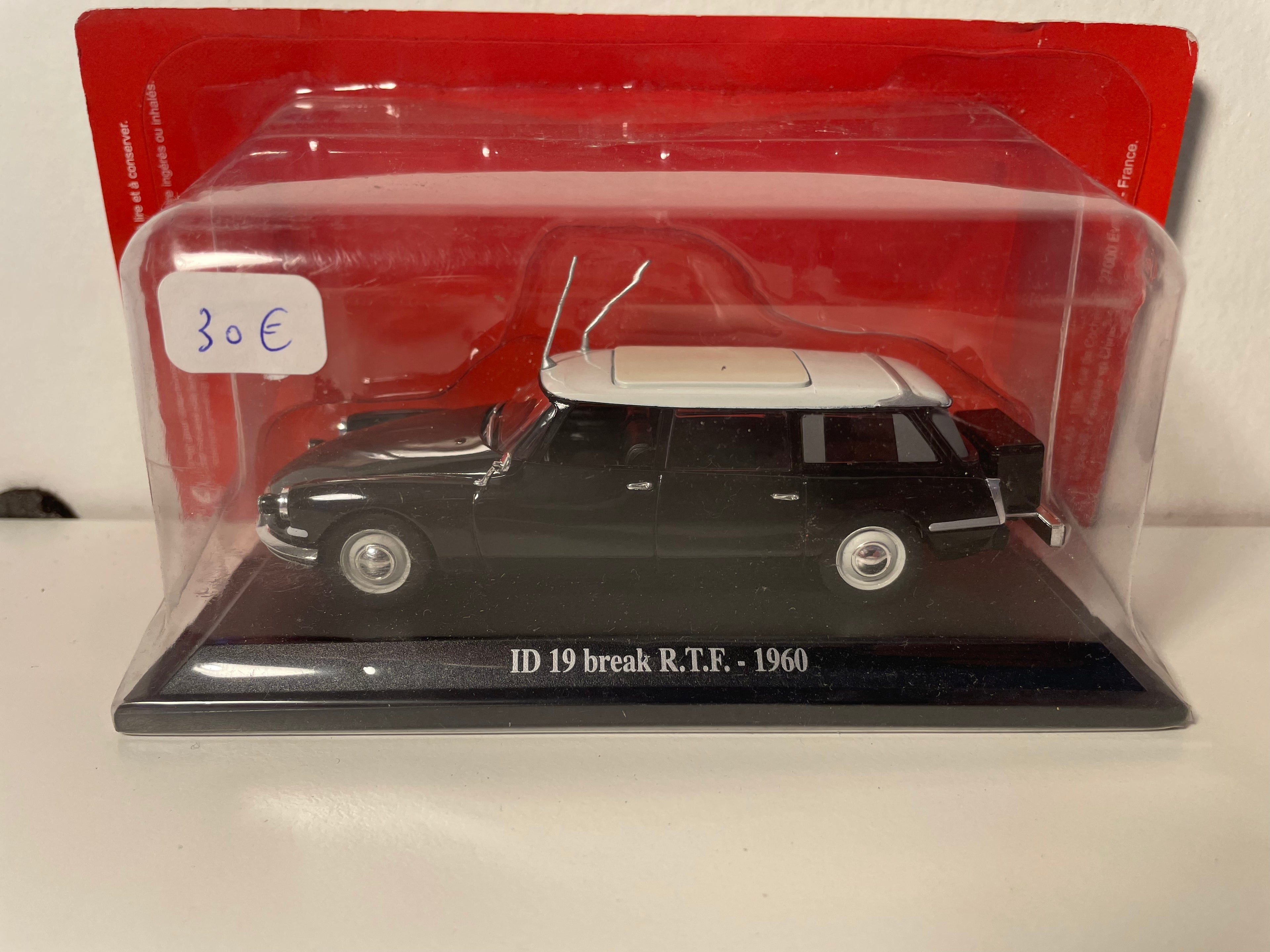 Citroën ID 19 Break RTF Schwarz -Weiß -Dach von 1960
