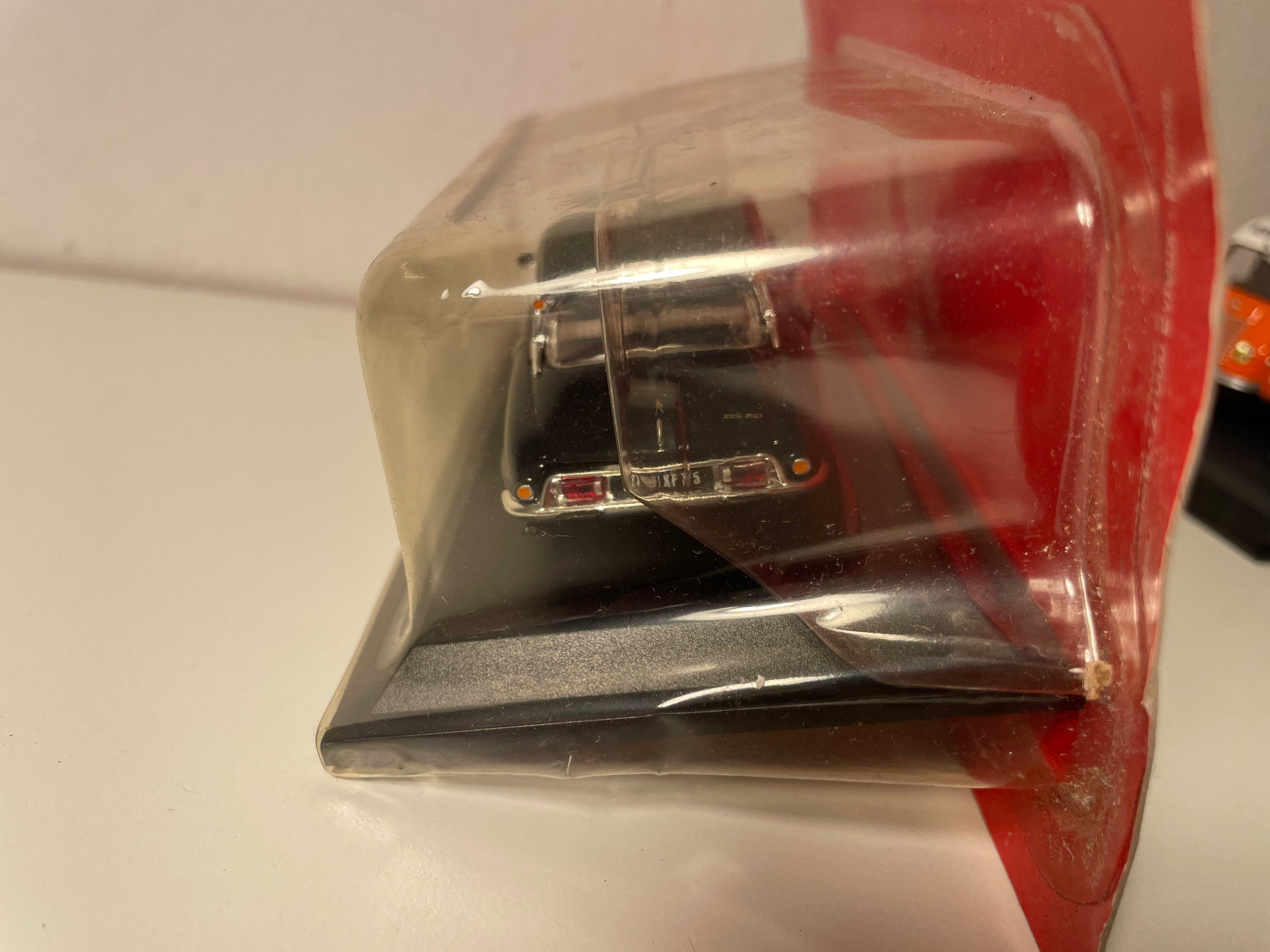 Citroën DS 20 Confort noire de 1972 (sous blister)