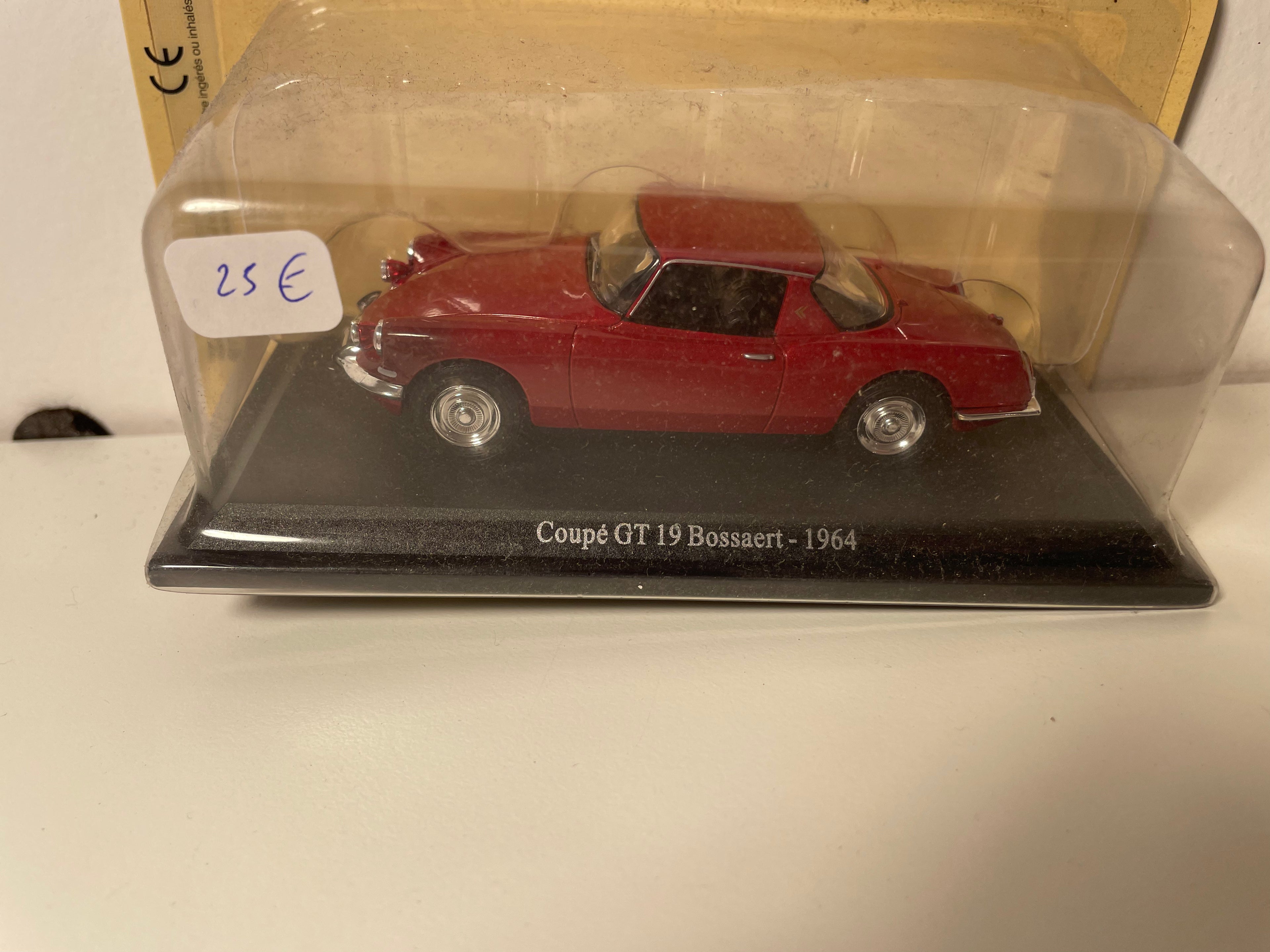 Citroën DS coupé GT 19 Bossaert rojo oscuro de 1964 (en blister)