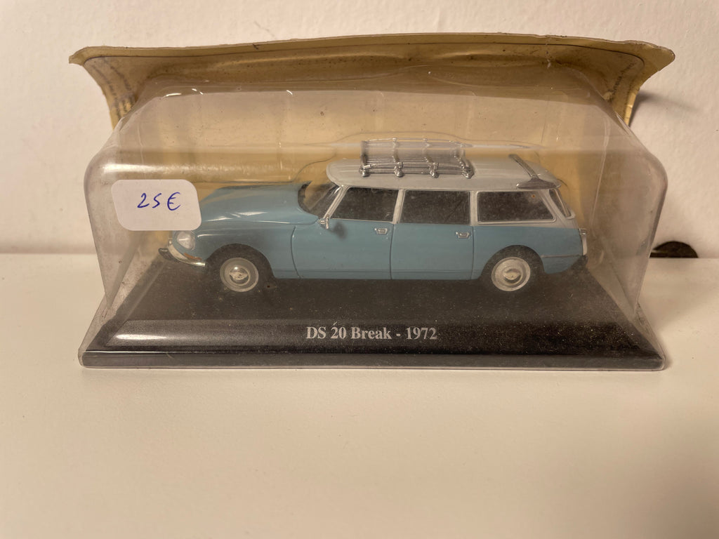 Citroën DS 20 break bleue claire et toit gris clair avec galerie de 1972 (sous blister)
