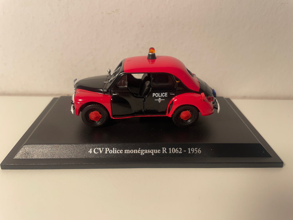 Czerwono-czarny Renault 4 CV R 1062 z 1956 roku – Policja w Monako