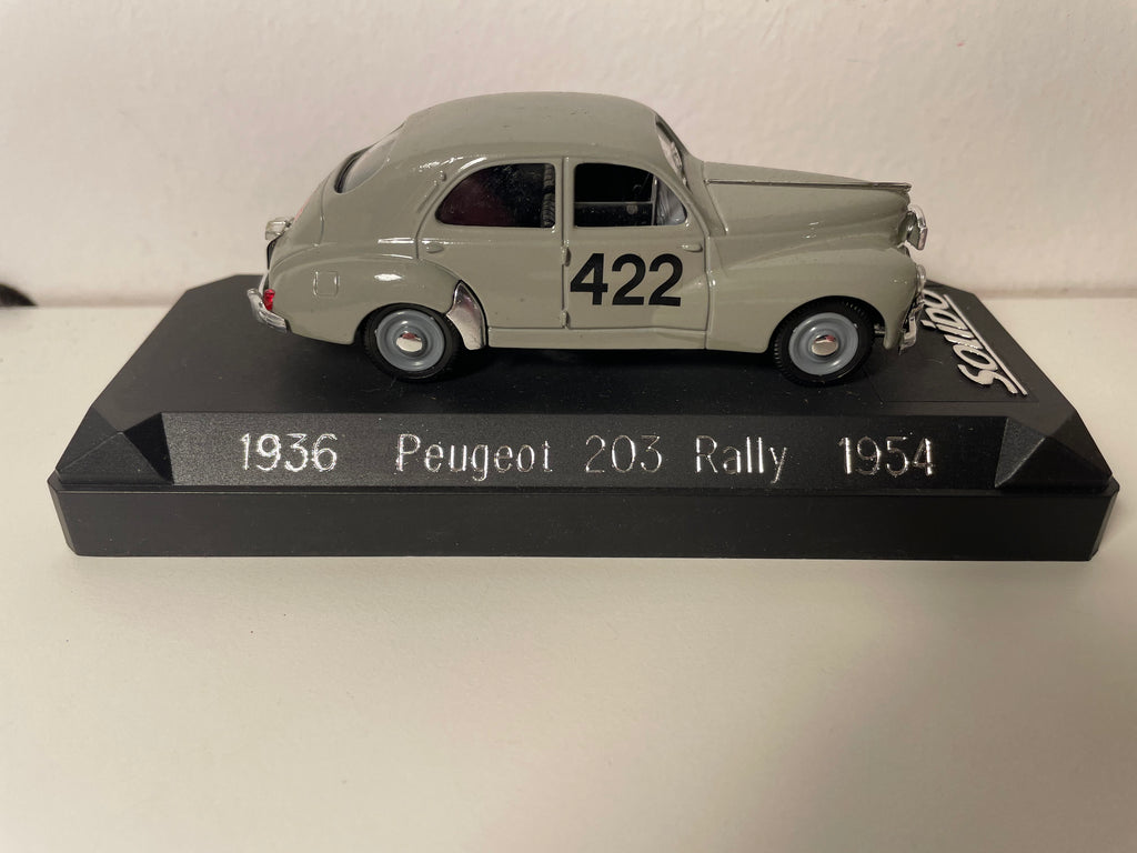 Peugeot 203 rallye grise foncée numéro 422 de 1954 - rallye de Monté-Carlo - Solido référence 1936