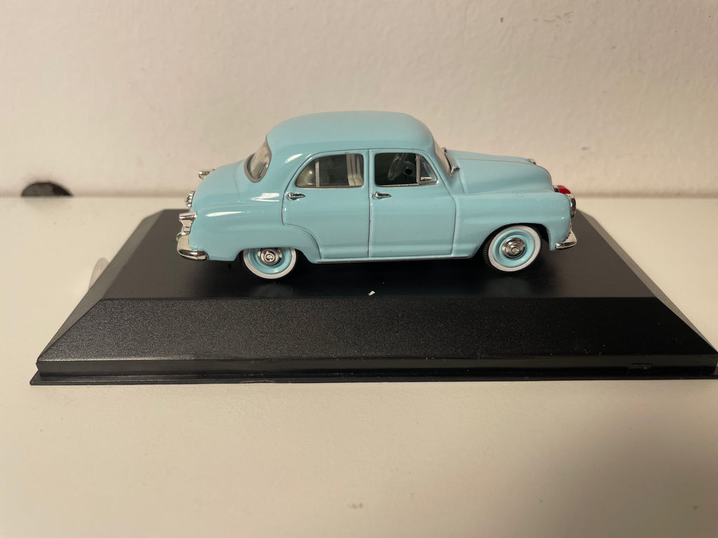 1952 Hellblaue Simca Aronde - Nostalgie Referenz N015