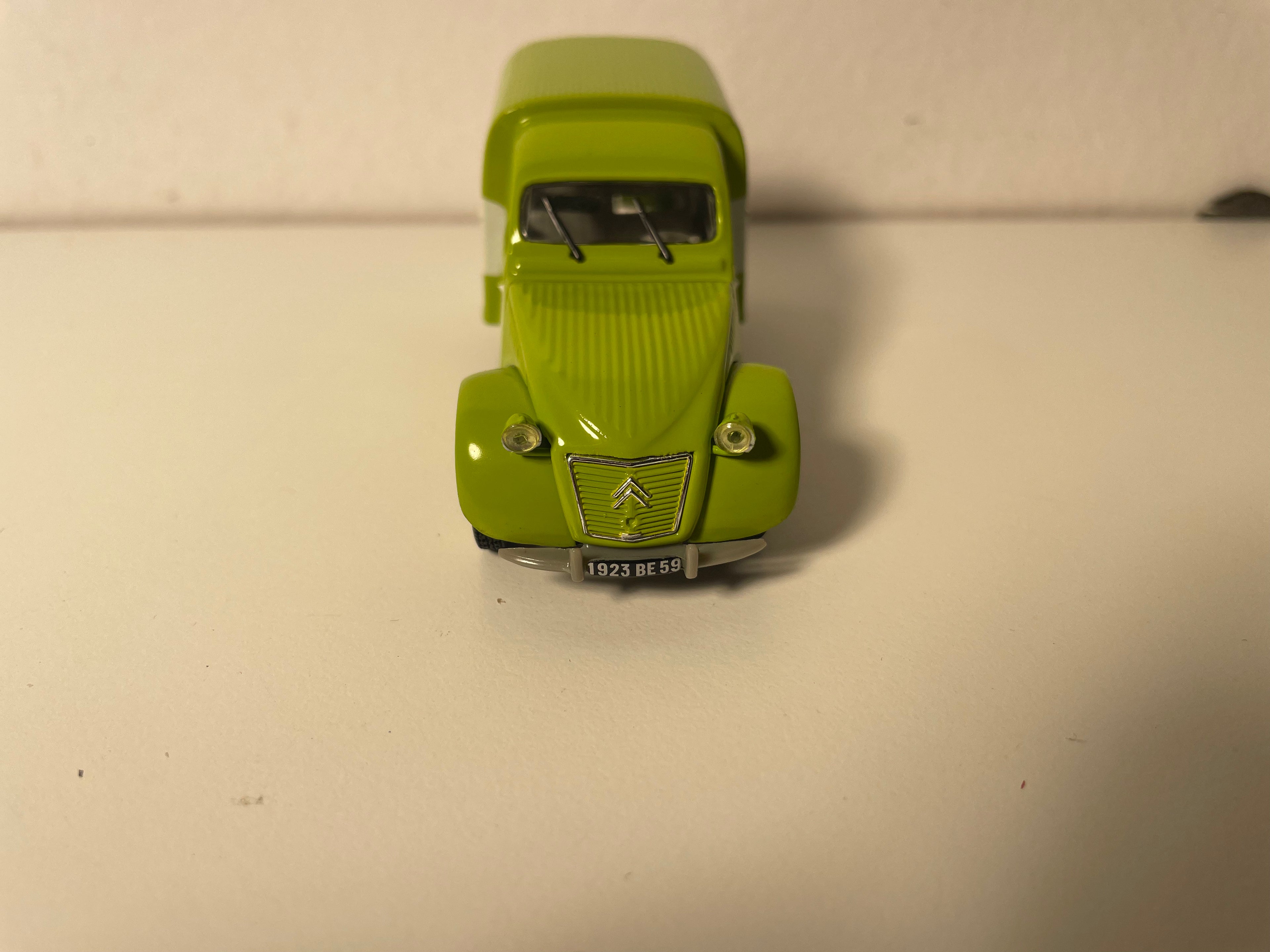 Citroën 2 CV AZU verte et blanche Huile Lesieur - Norev (sous blister)
