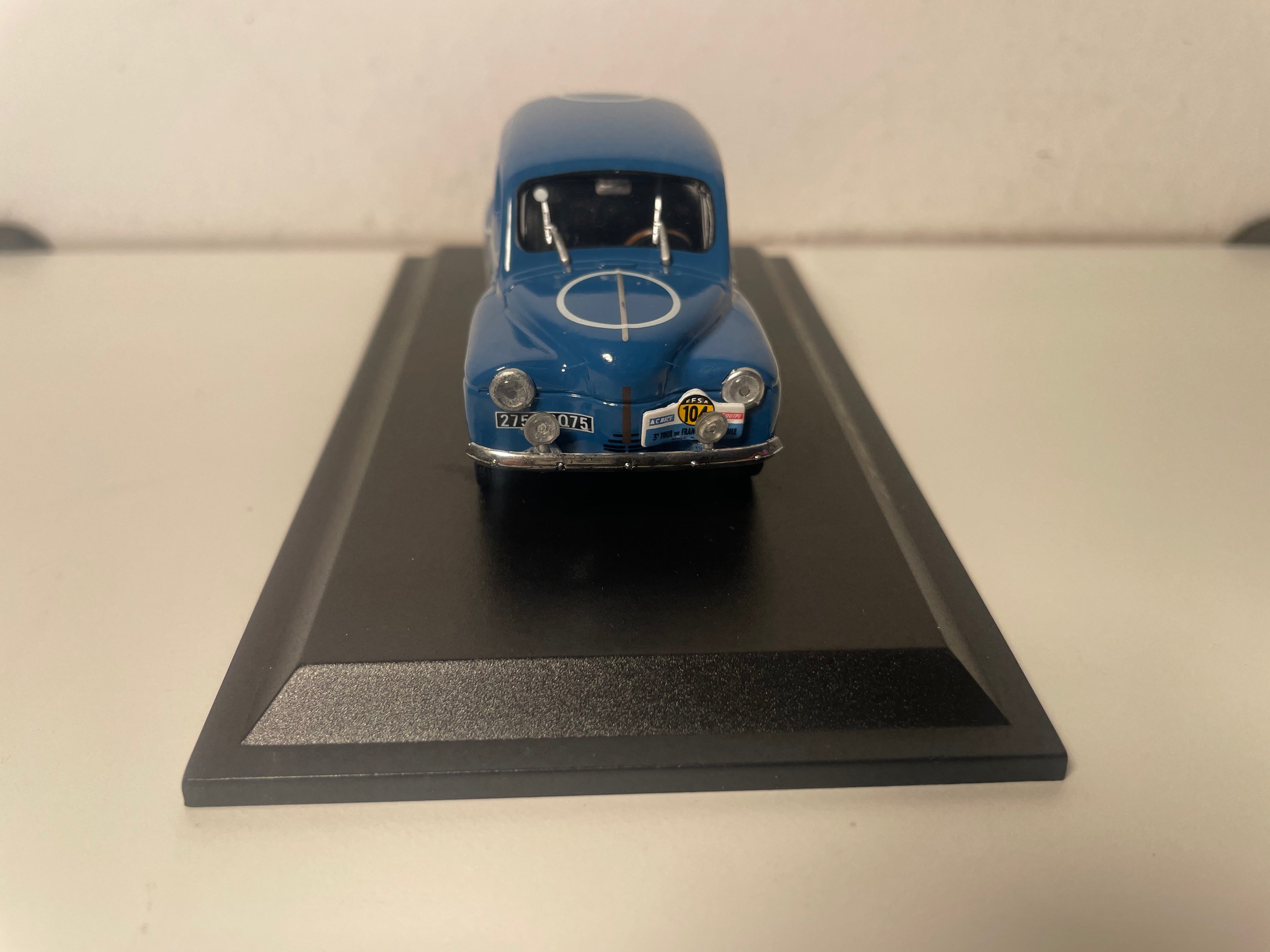 Renault 4 CV blo Nummer 104 Typ R 1062 - Tour de France 1953 (blister)