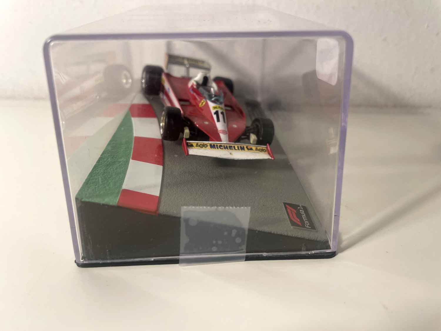 Ferrari 312 T3 rouge numéro 11 - Formule 1 - grand prix d'Argentine de 1979