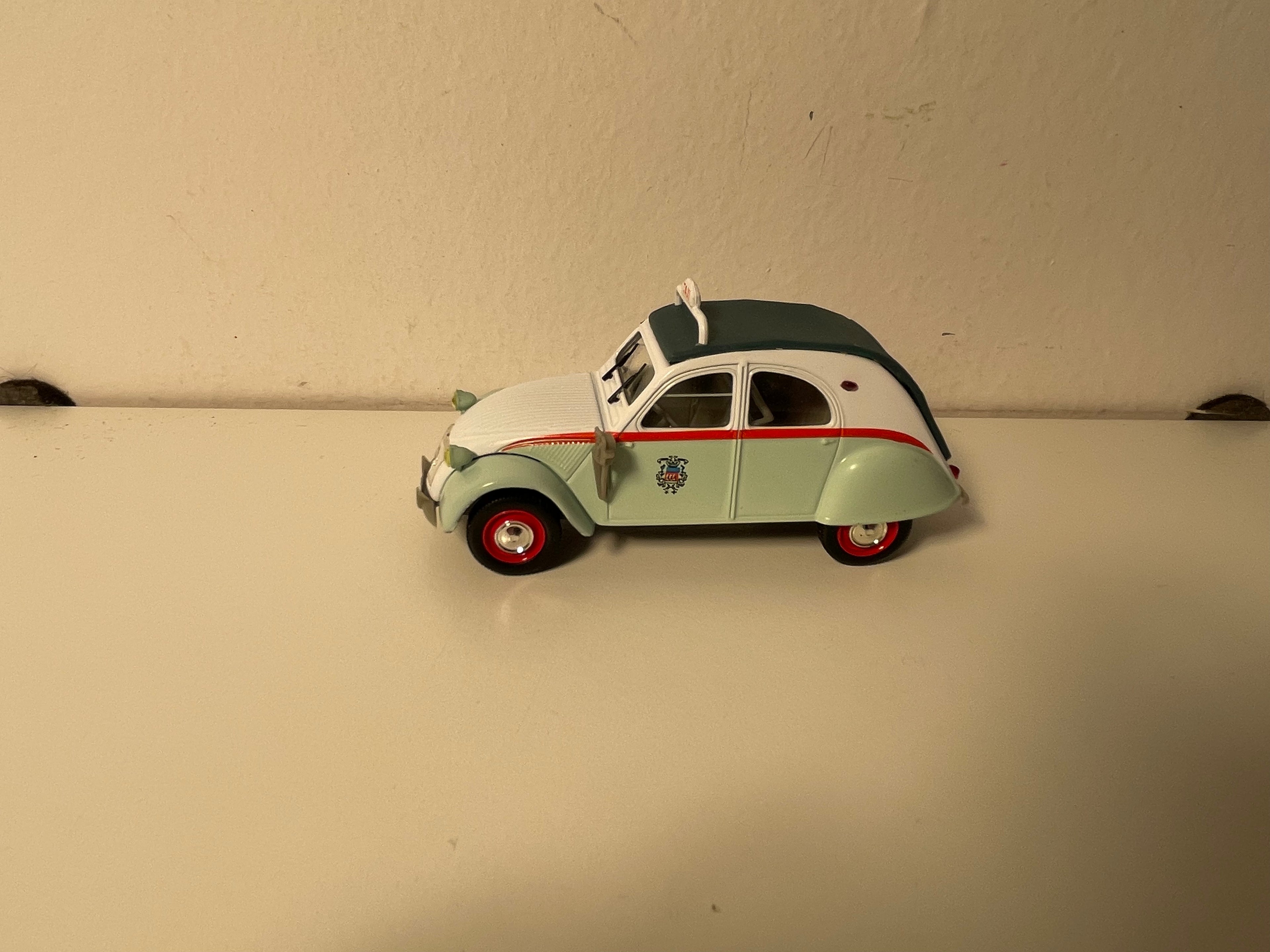 Citroën 2 CV AZL Green and White TAXI - Norev (in blister)