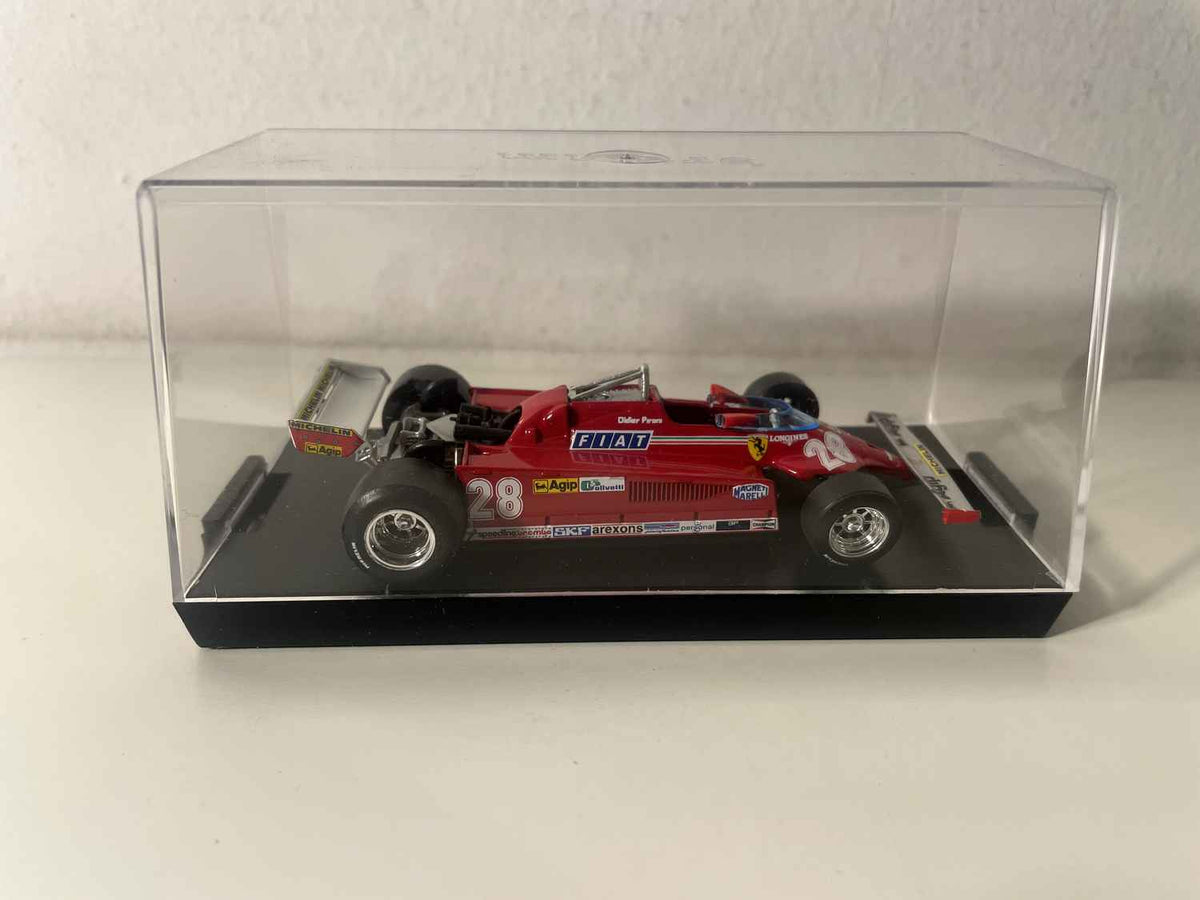 Ferrari 126CK Turbo rouge numéro 28 (Formule 1) - grand prix d'Italie de 1981 - BRUMM référence V5420 (boite plexi + boite en carton bleue)