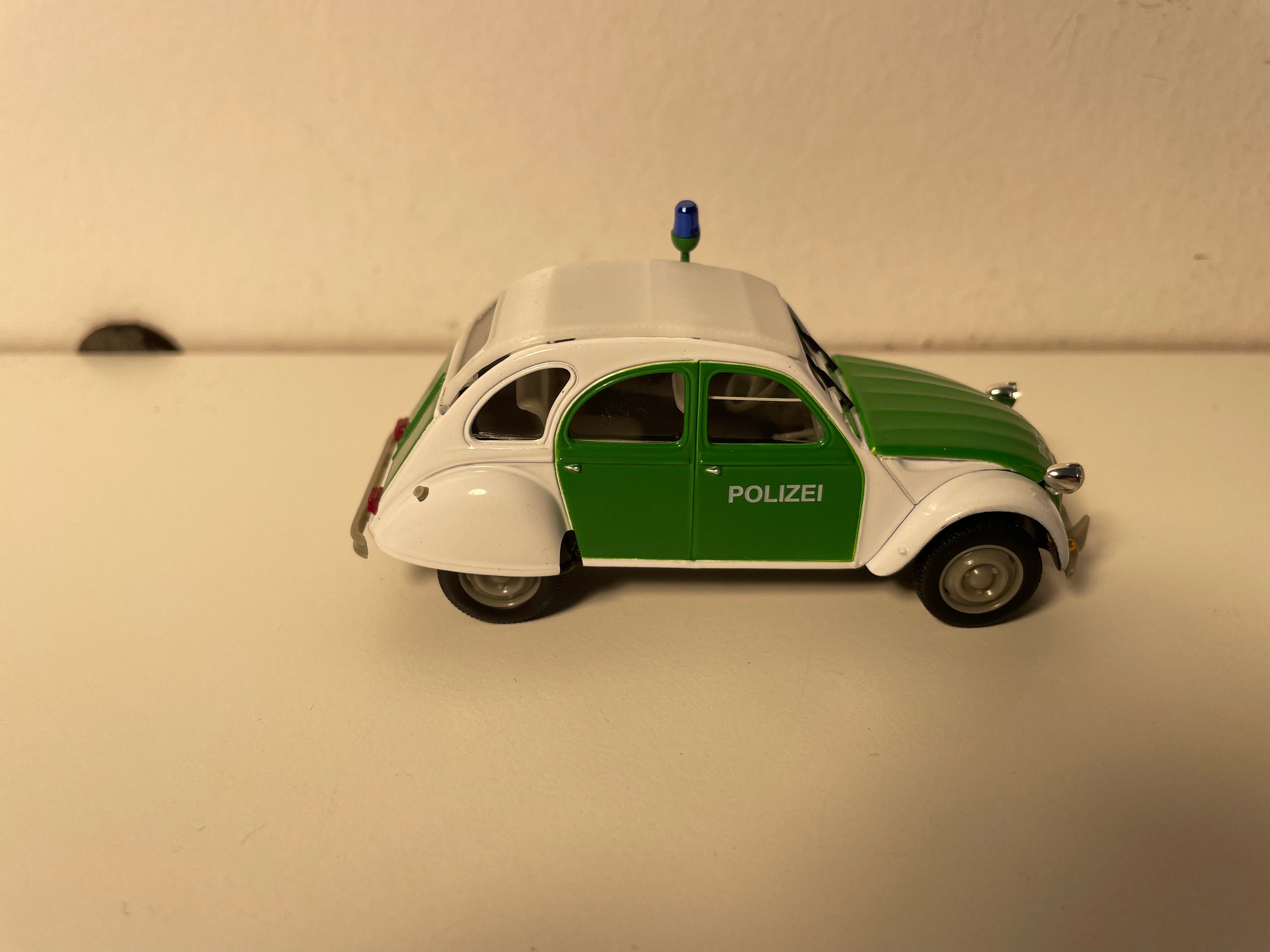 Citroën 2 CV 6 green and white POLIZEI German police - Norev (in blister)