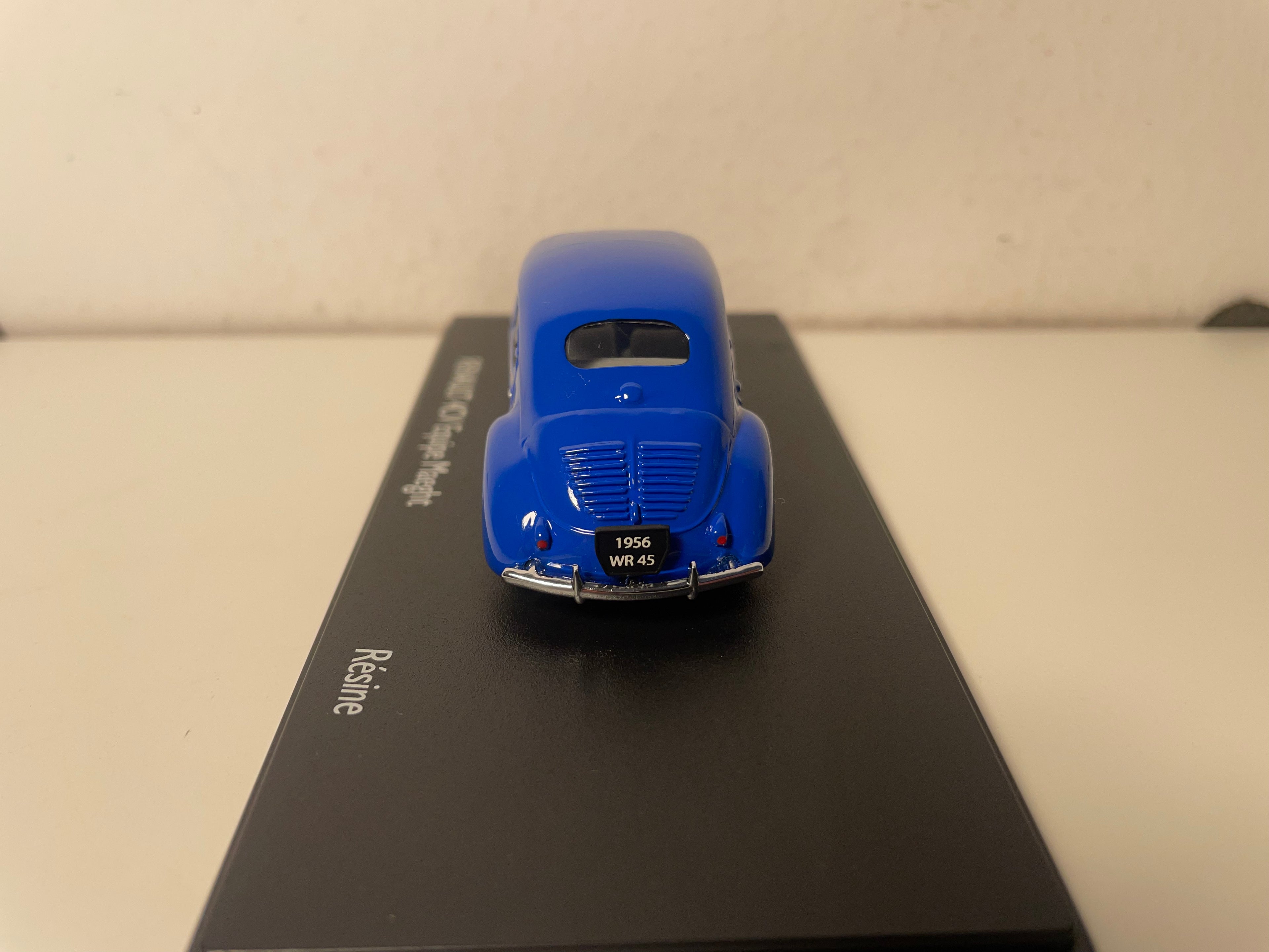 Renault 4 CV blue number 12 equipped Gamot Maeght - ELIGOR (plexi box)