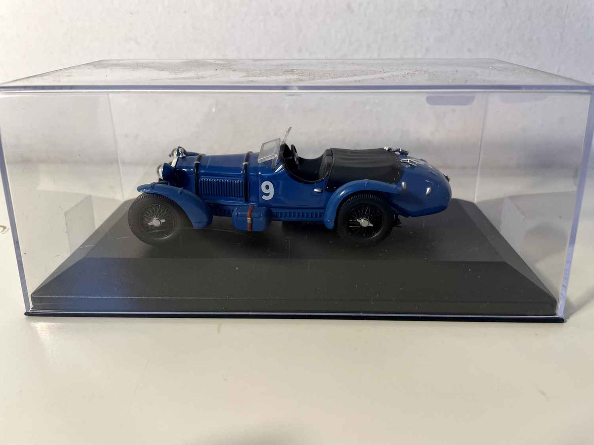 Alfa Roméo 8C niebieski numer 9 - 24 godziny Le Mans 1934