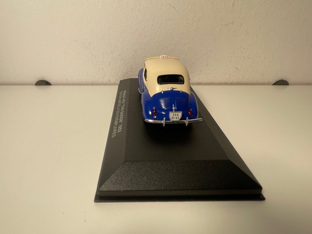 Renault 4 CV niebieska z beżowym dachem - Taxi Saïgon - z 1952 - kolekcja Cofradis ref. COF006 (pudełko plexi)