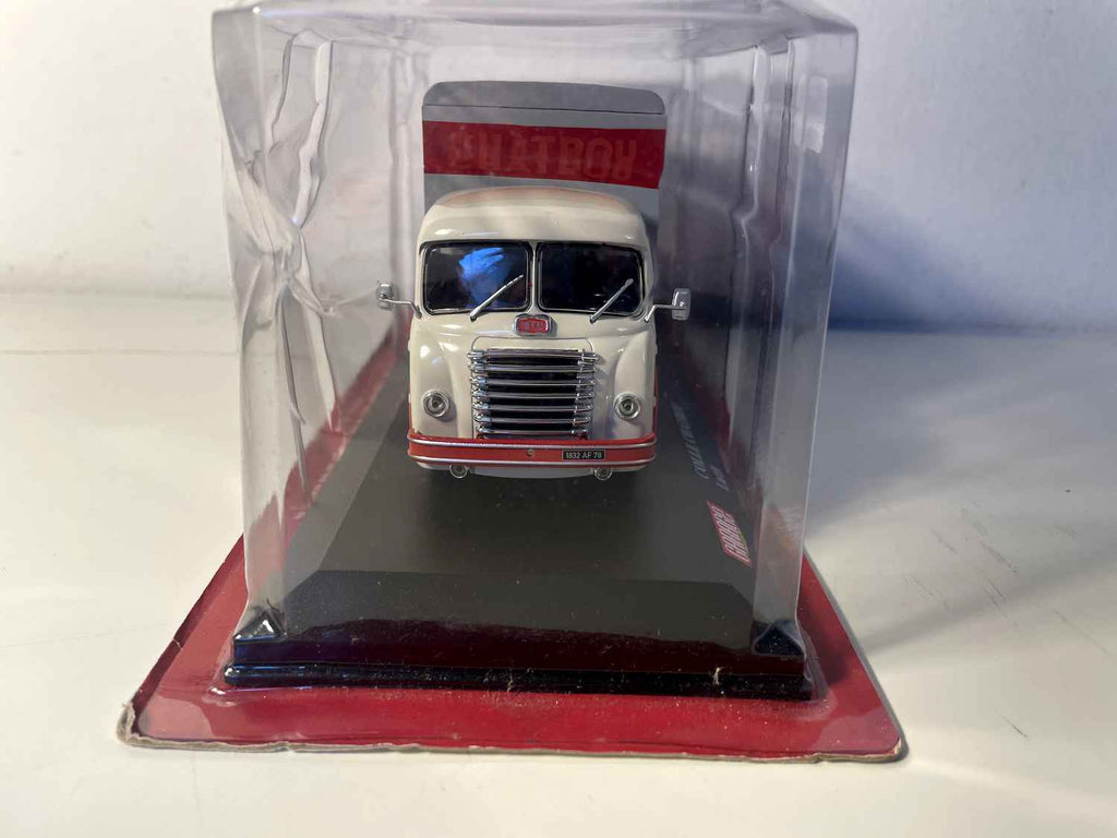 Beige and Gray Latil Truck Chatrou Glue - Garage Chatrou Collection