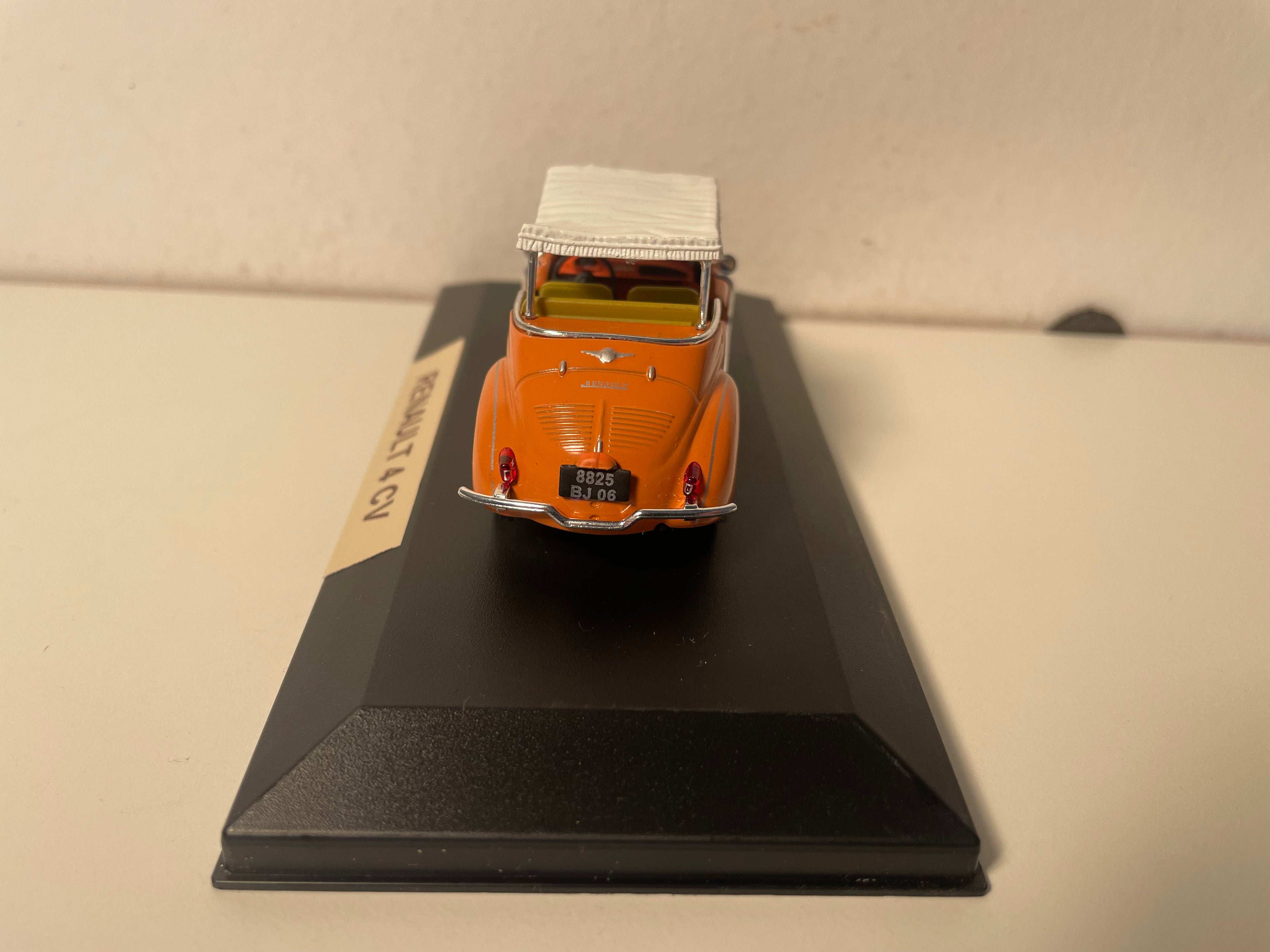 Renault 4 CV décapotable Faarfaarf ? 4 Plazen Typ R 1062 GHIA JOLLY vun 1961 (Plexibox)
