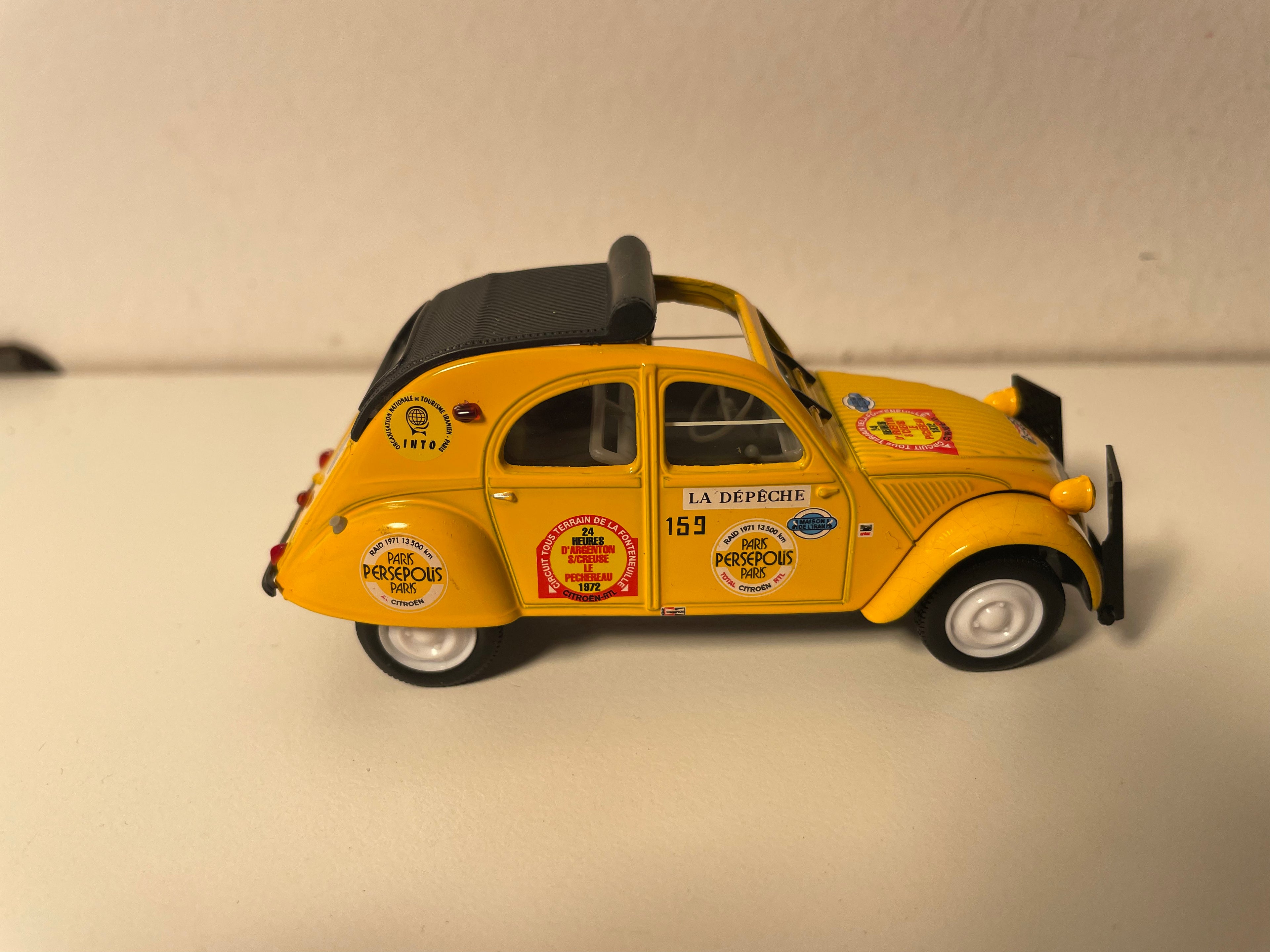Citroën 2 CV AZLP Gelb 24 Stunden von Argenton Sur Creuse - Le Péchereau 1972 - Norev (im Blister)