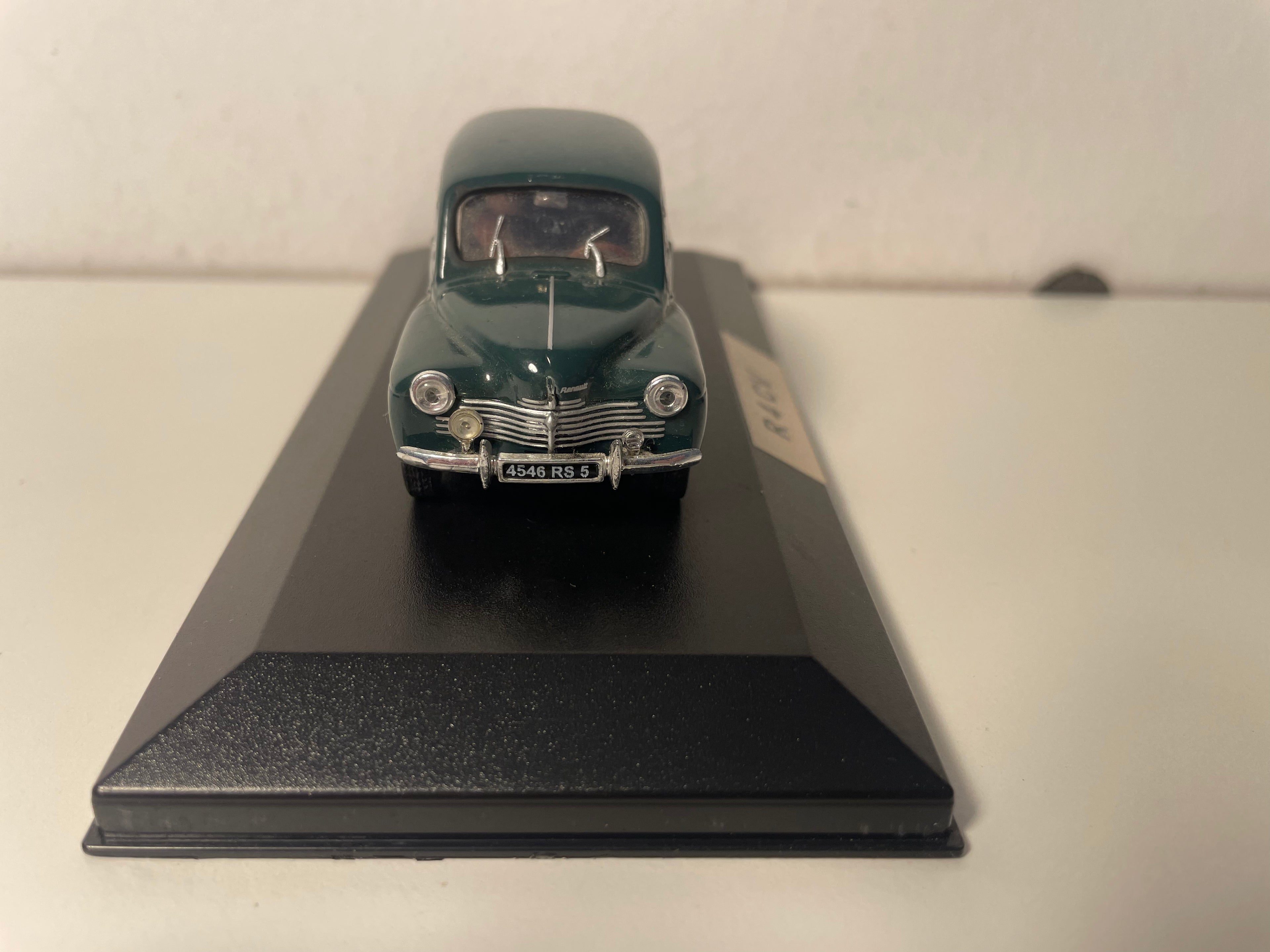 Dark Green Renault 4 CV (plexi box)