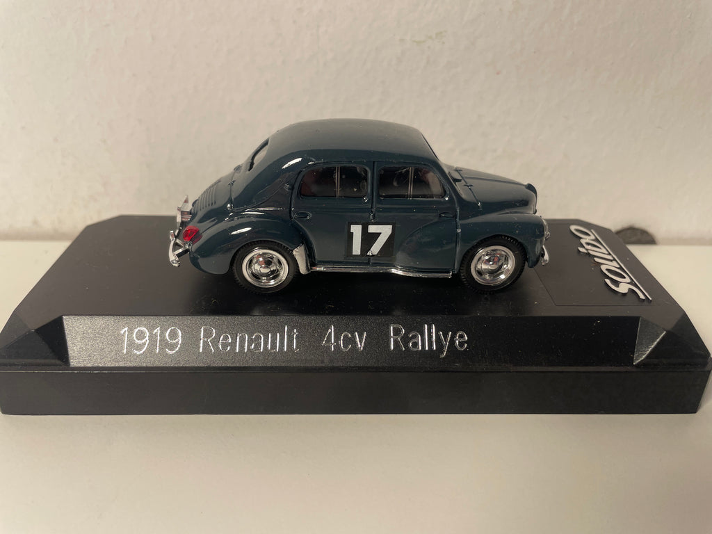 Renault 4 CV RALLYE donkergroen nummer 17 - Solido referentie 1919 (plexi doos) - zonder decal