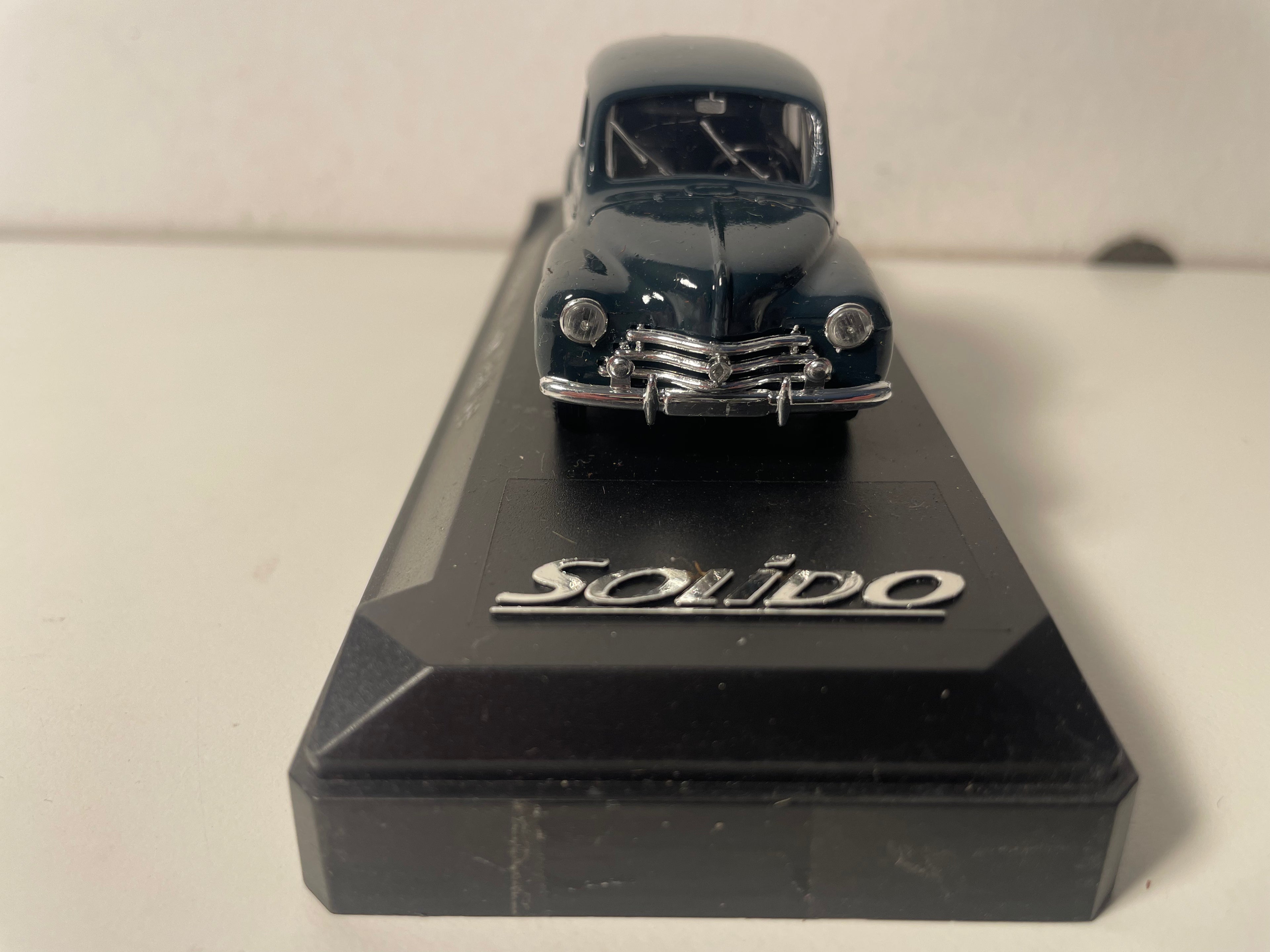 Renault 4 CV RALLYE ciemnozielona numer 17 - Solido nr 1919 (pudełko plexi) - bez naklejki