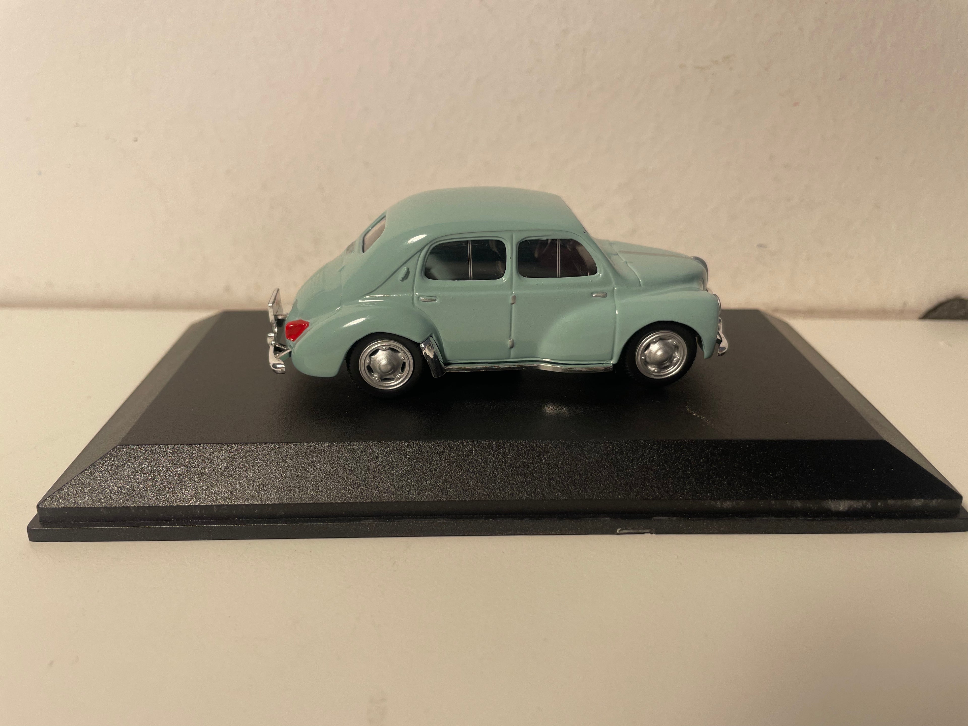 1947 Renault 4 CV Green (Plexi Box)