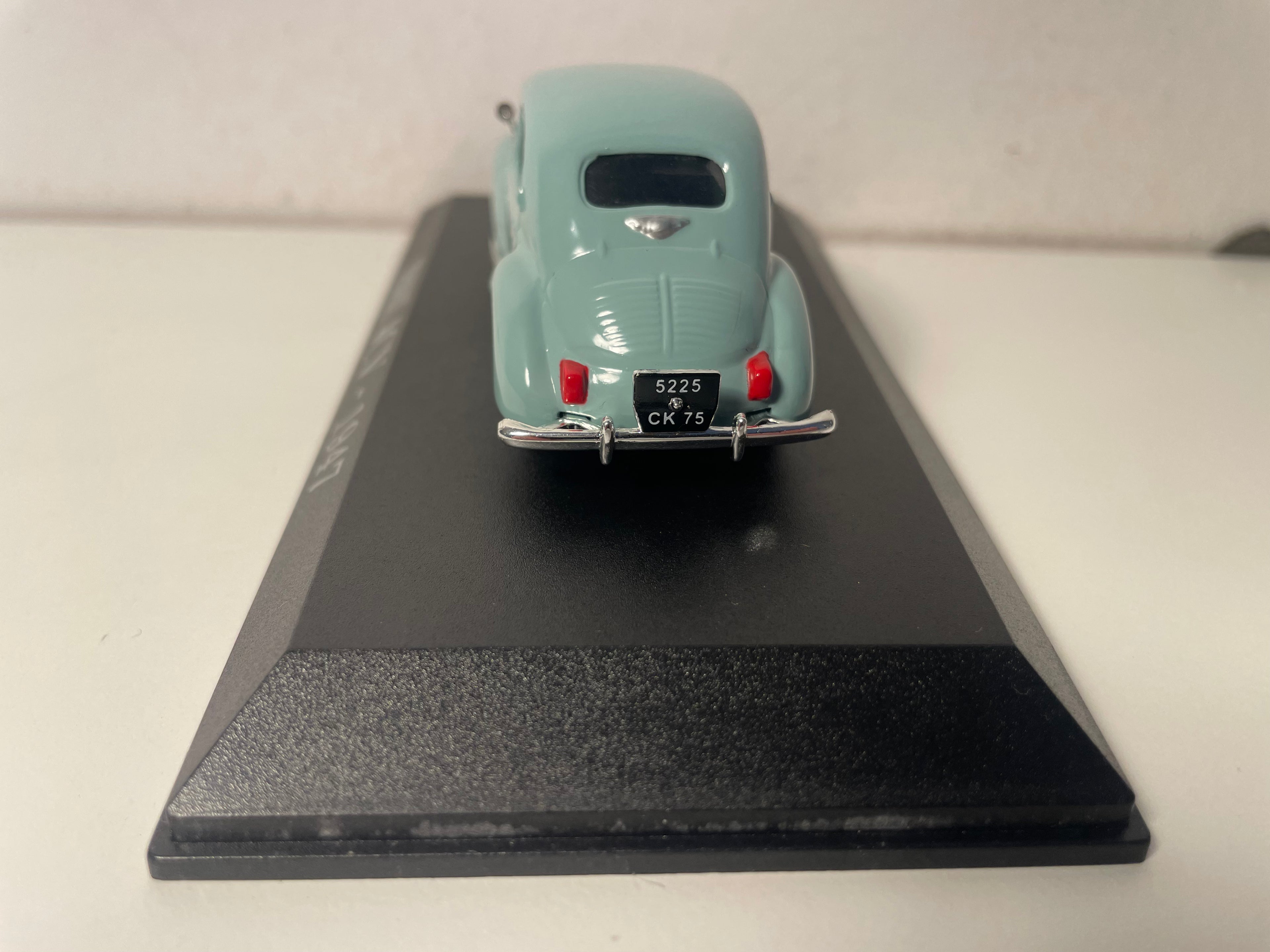 1947 Renault 4 CV Green (Plexi Box)