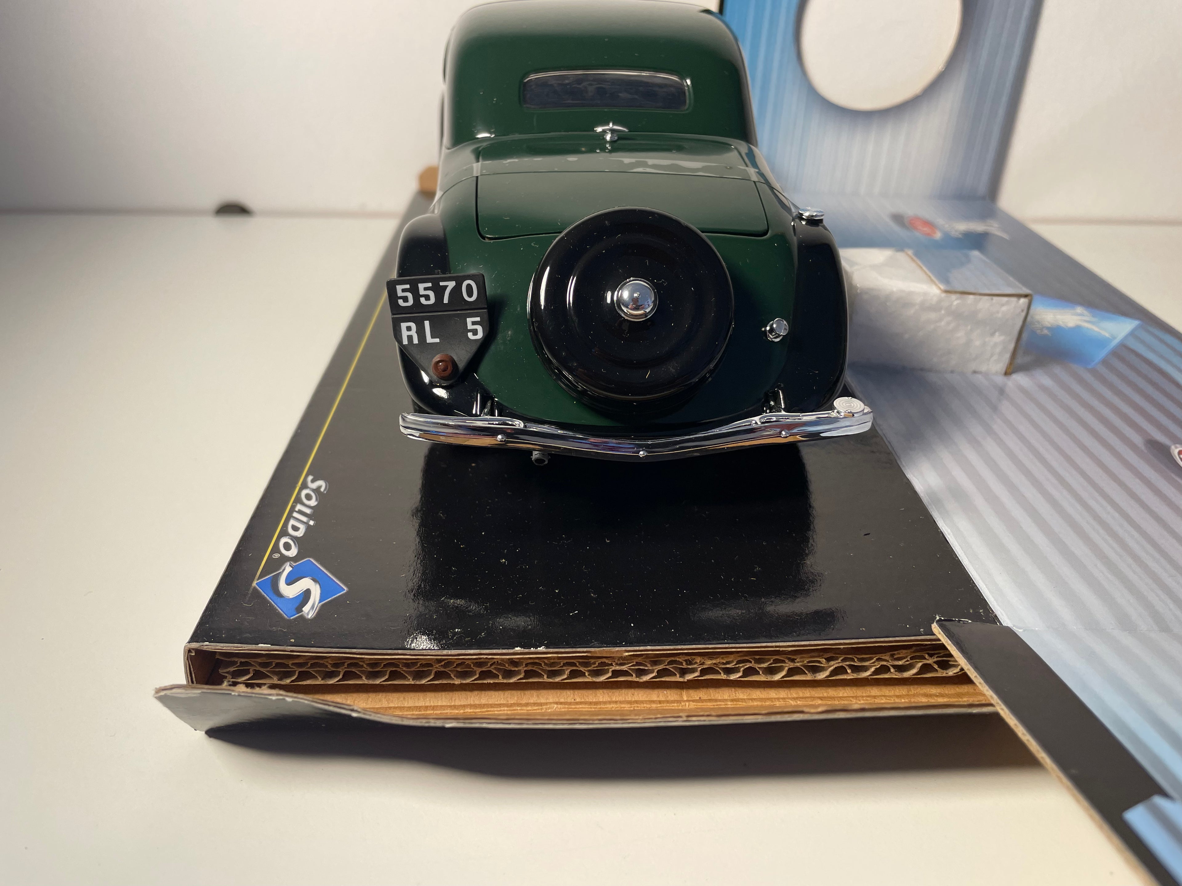 Citroën traction AV 11 coupé verde scuro del 1938 - SOLIDO riferimento 8179