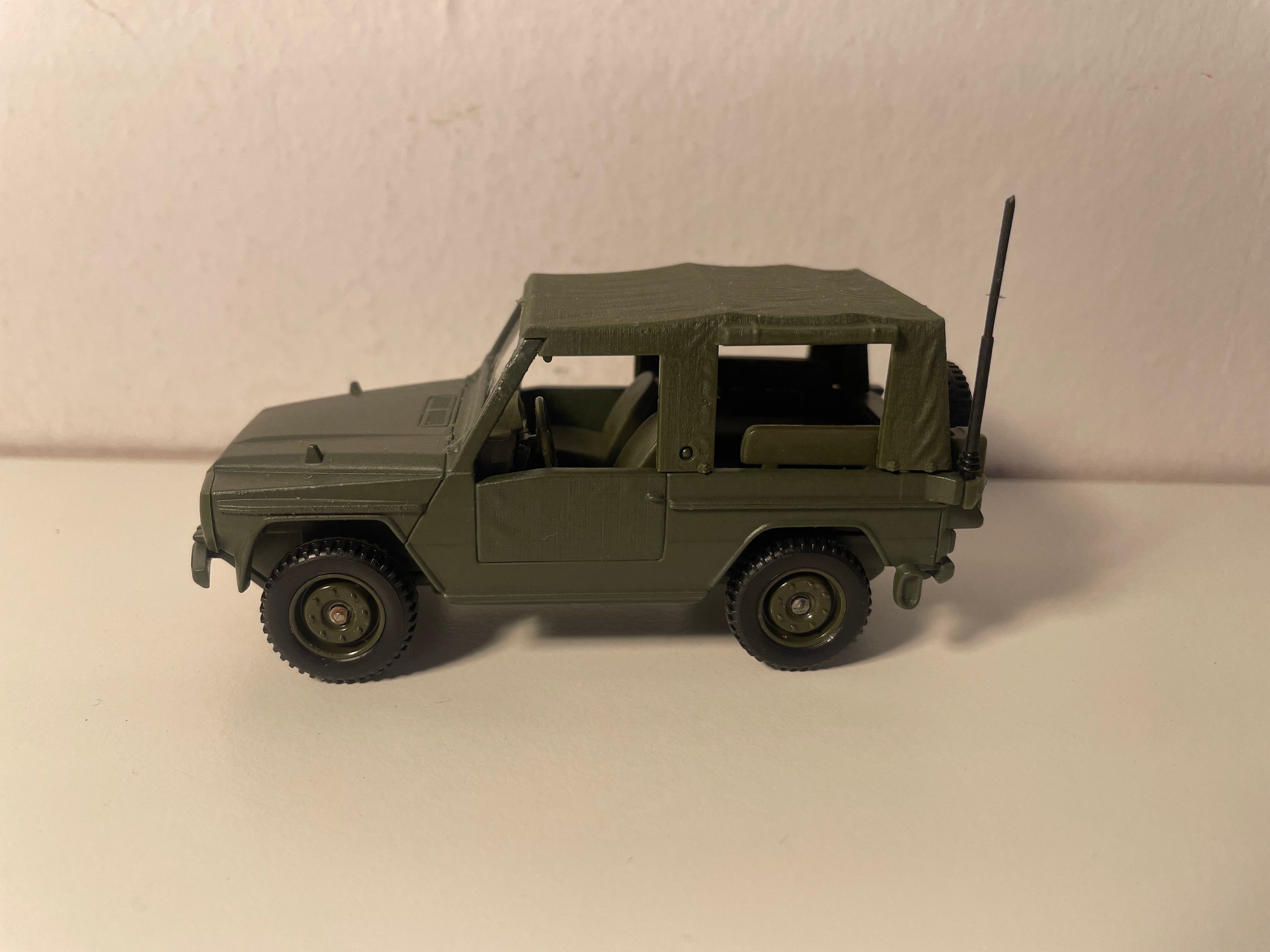 Peugeot P4 militaire - Solido (fabrication française) - boite N°DT6991