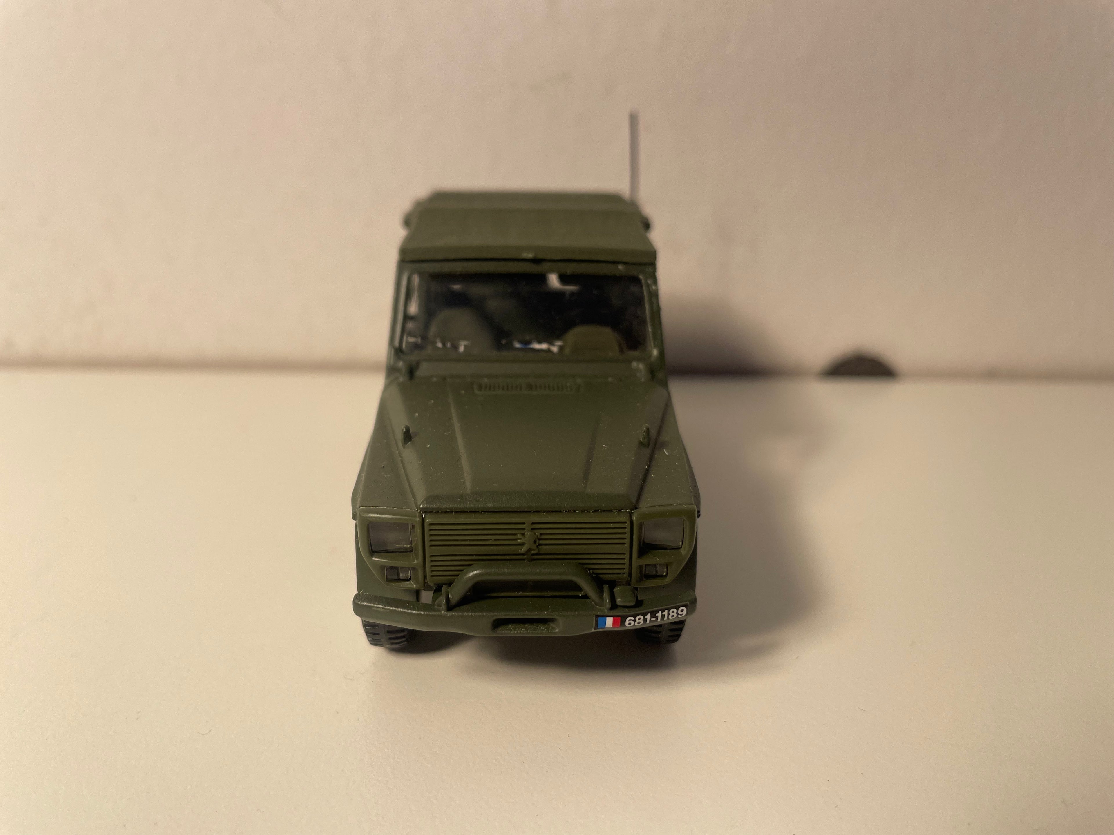 Peugeot P4 militaire - Solido (fabrication française) - boite N°DT6991