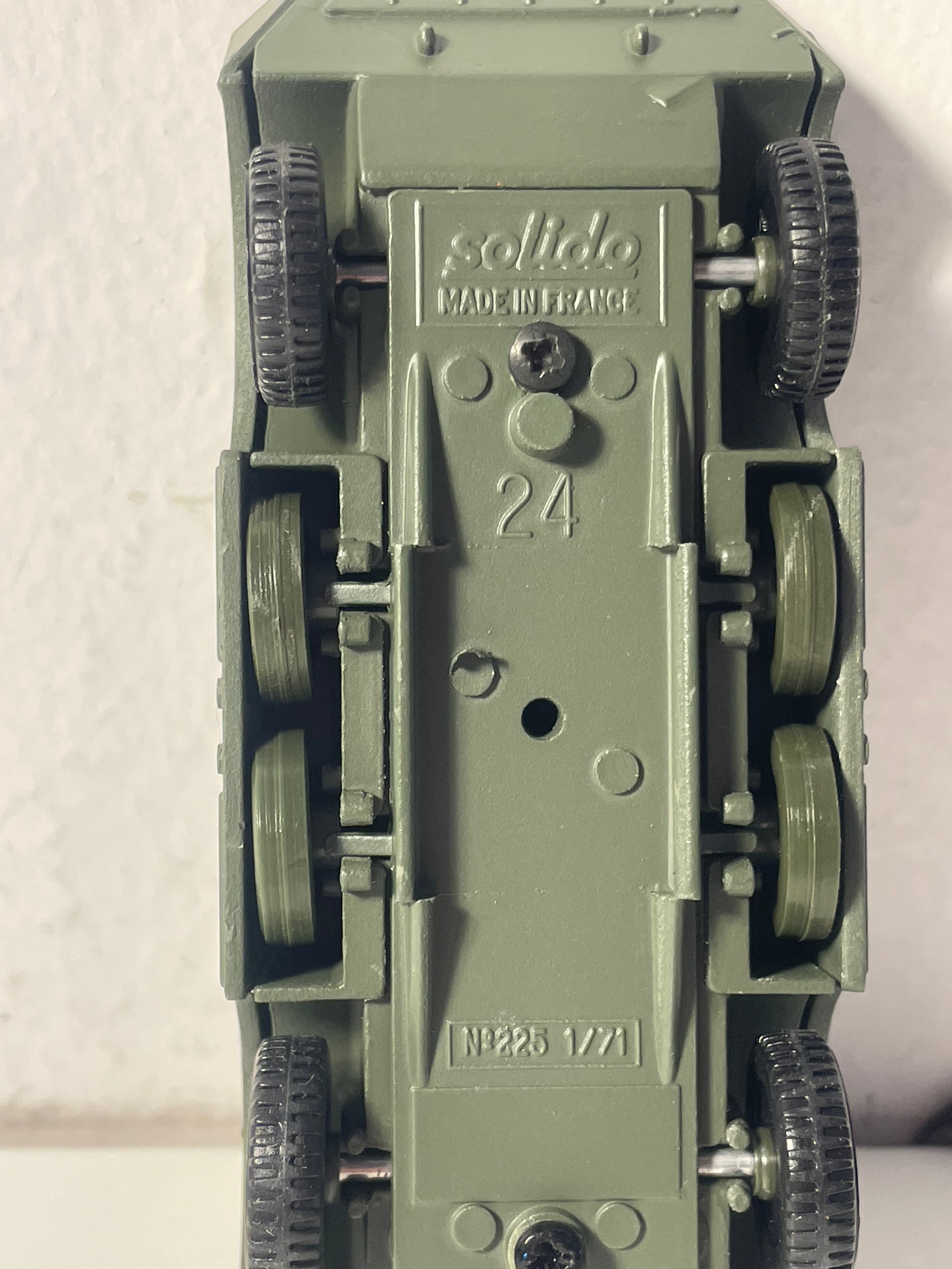 Amfibisches Militärfahrzeug BTR 40 (russesch Arméi) - Solido (franséisch Hierstellung) - Schachtel N°ac4753