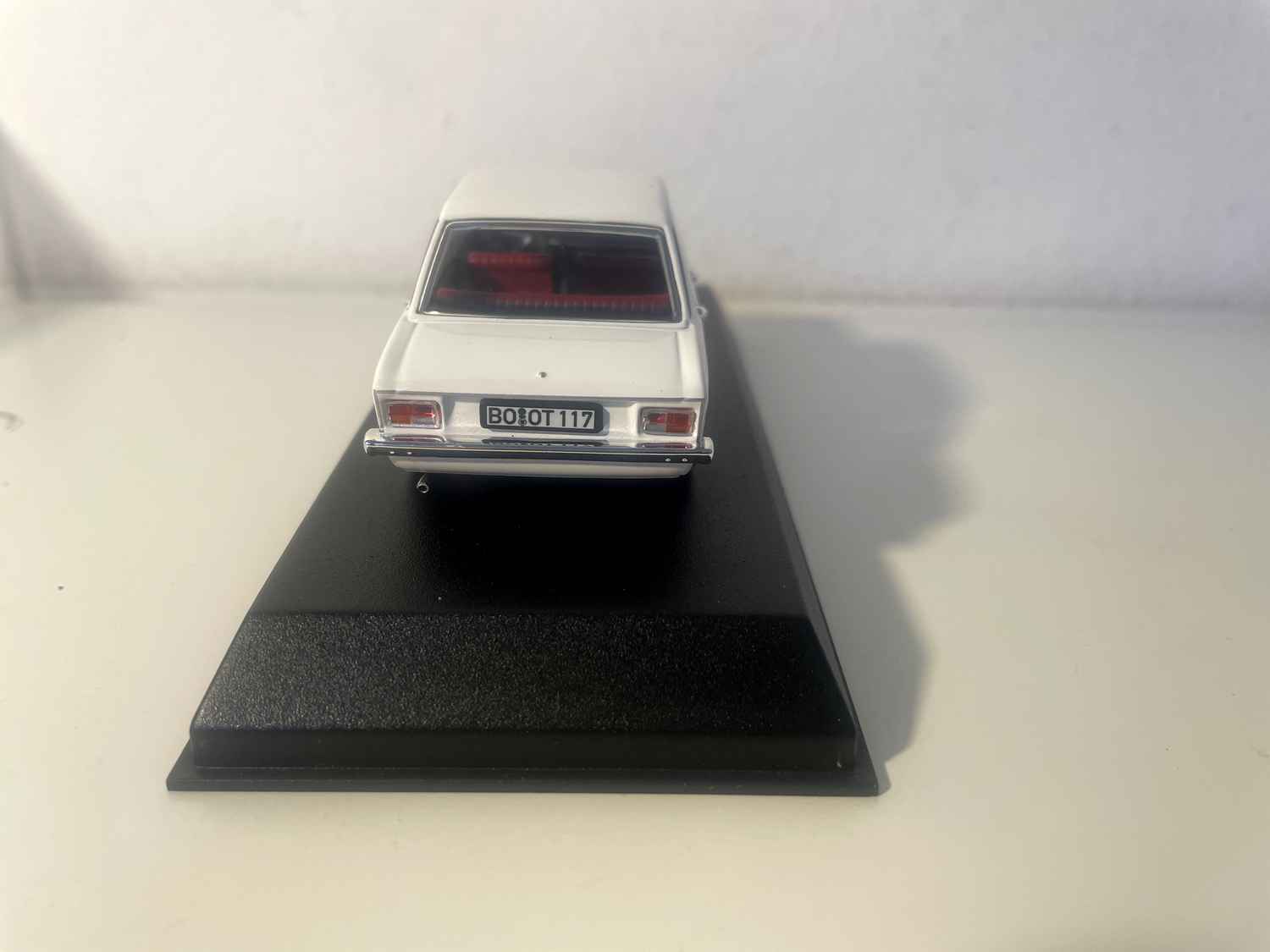 Volkswagen K70 blanca de 1970 - NOREV
