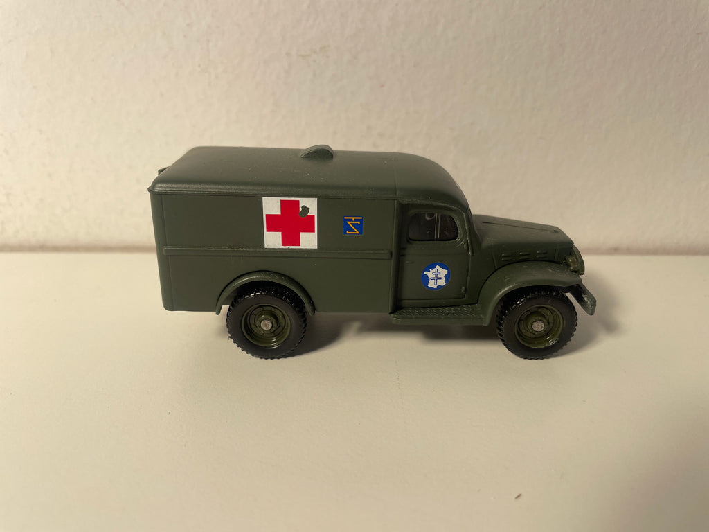 Dodge WC 54 militaire ambulance - Solido (fabrication française) - boite N°DK5095