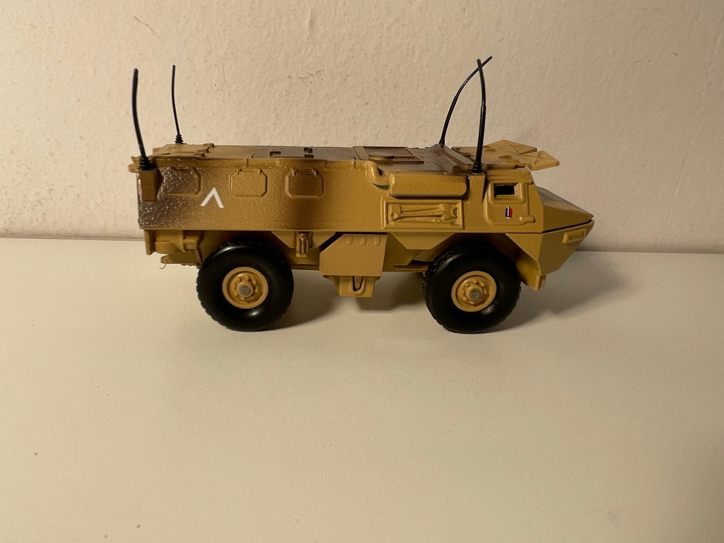 Véhicule amphibie militaire V.A.B. - Solido (fabrication en Thailande) - boite N°BG2535