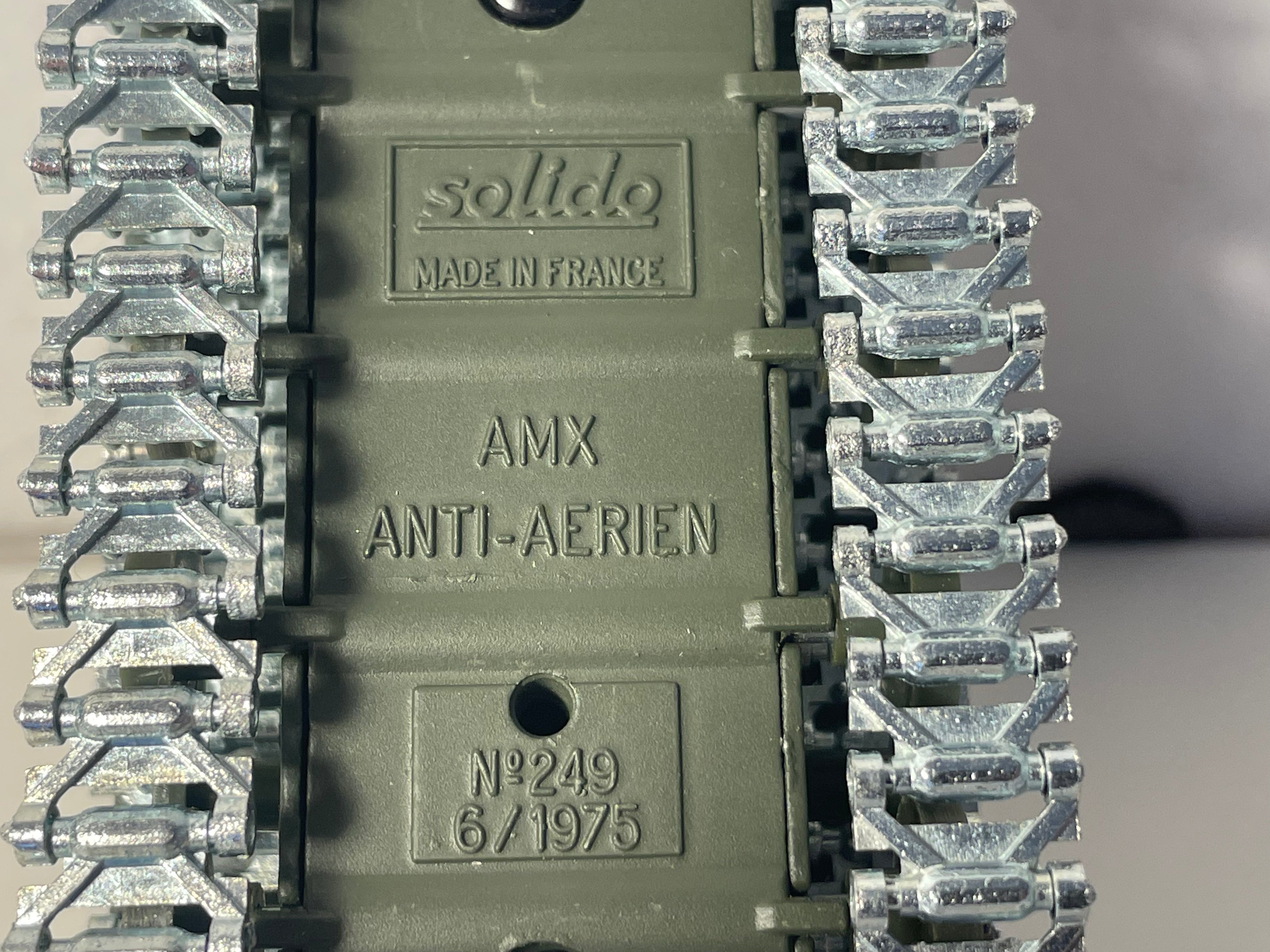 Char militaire AMX anti-aérien - Solido (fabrication française) - boite N°DD9082